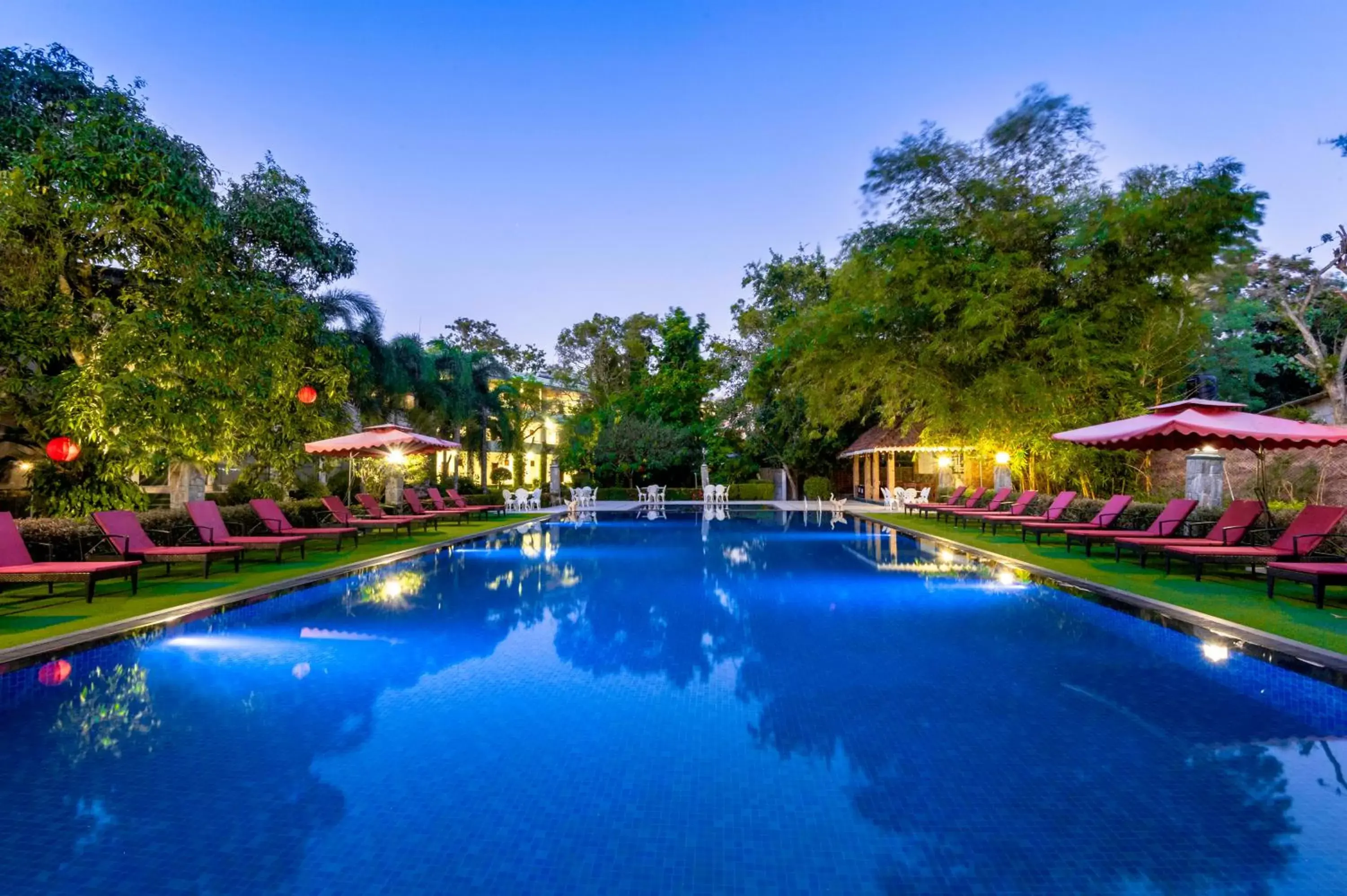 Swimming pool in Heritage Hotel Swimming pool in Heritage Hotel