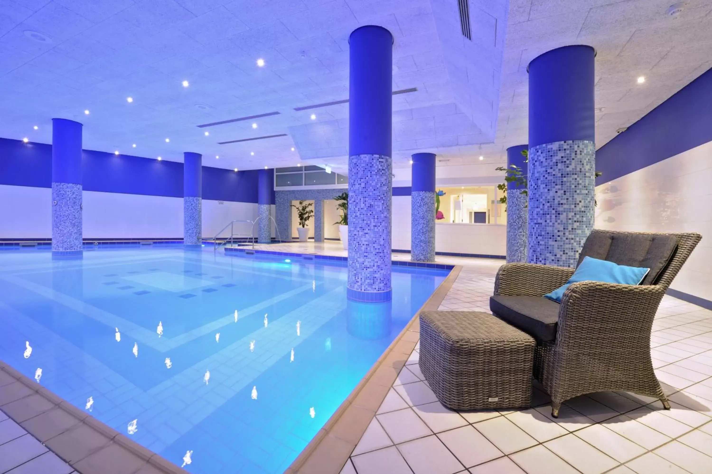 Swimming pool in Van der Valk Theaterhotel Almelo