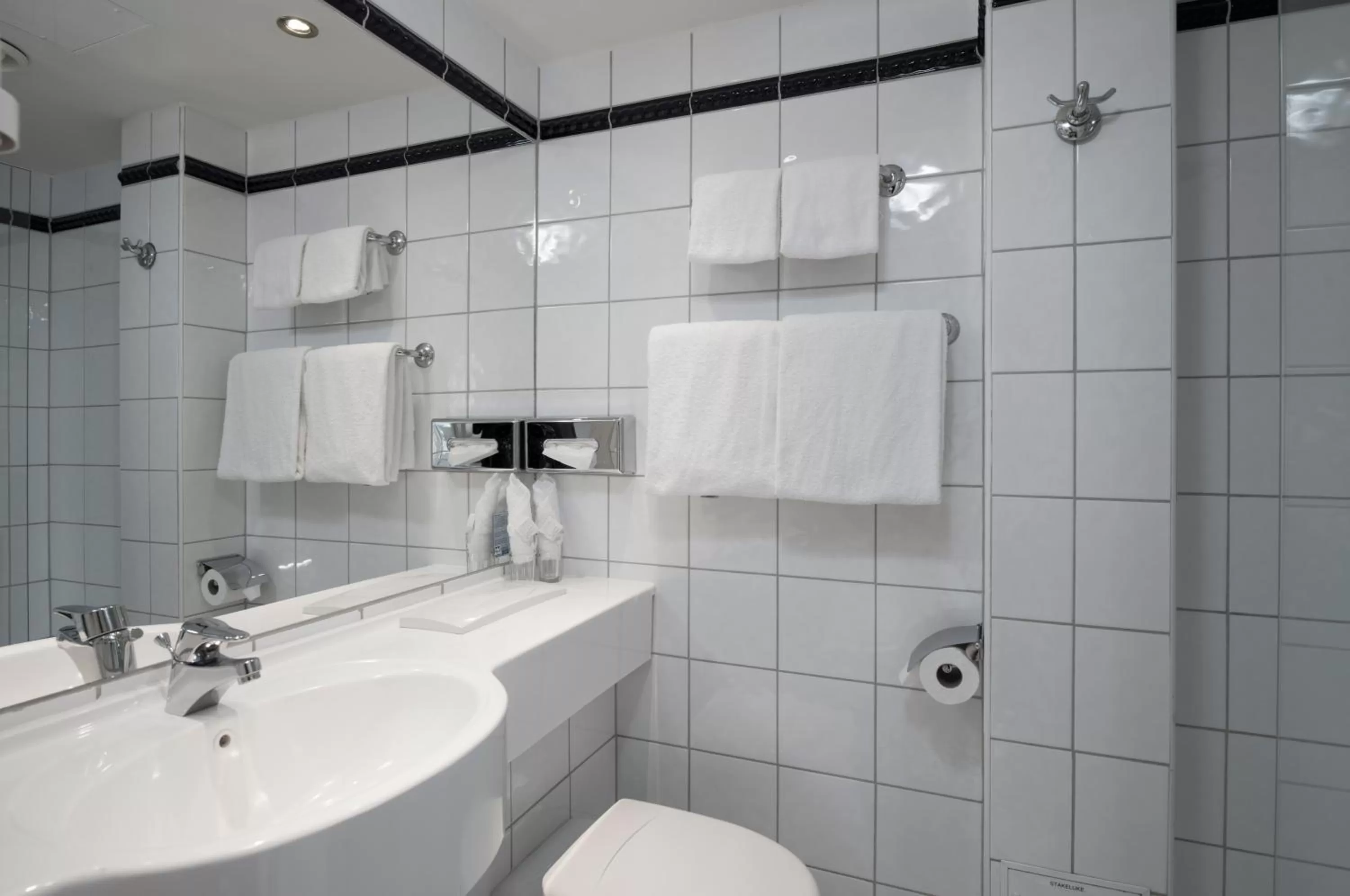 Bathroom in Thon Hotel Moldefjord