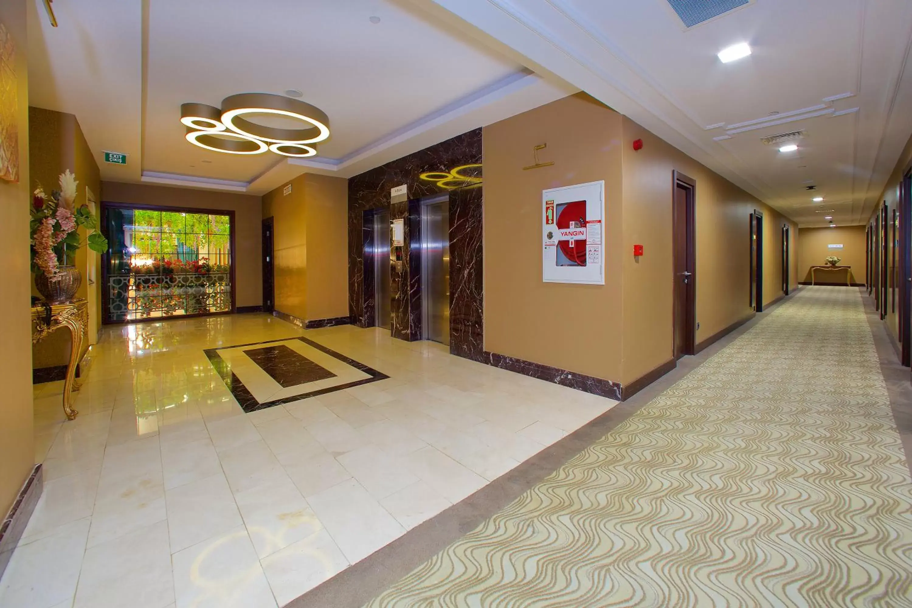 room service, Lobby/Reception in Ramada Hotel & Suites by Wyndham Istanbul Merter