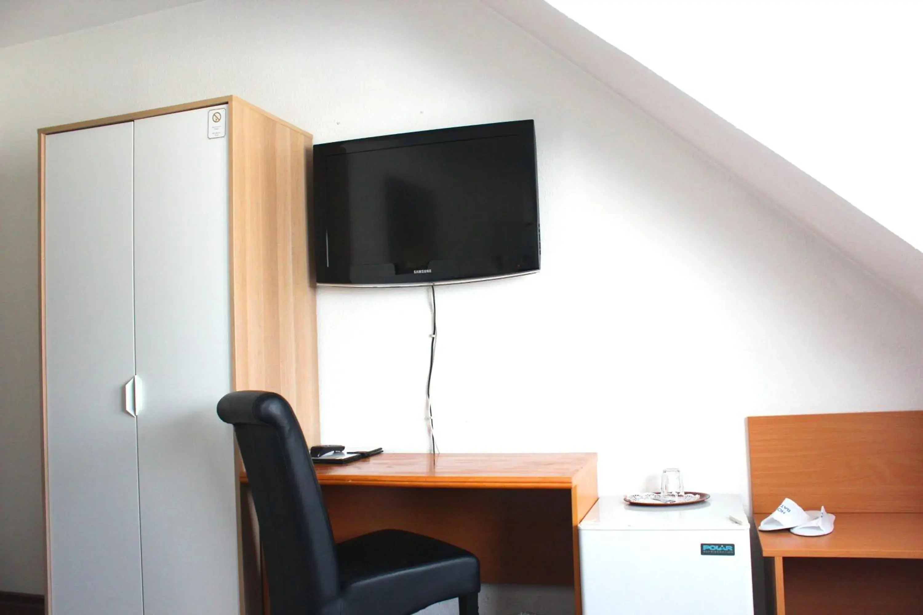 City view, TV/Entertainment Center in Hotel Batavia City view, TV/Entertainment Center in Hotel Batavia