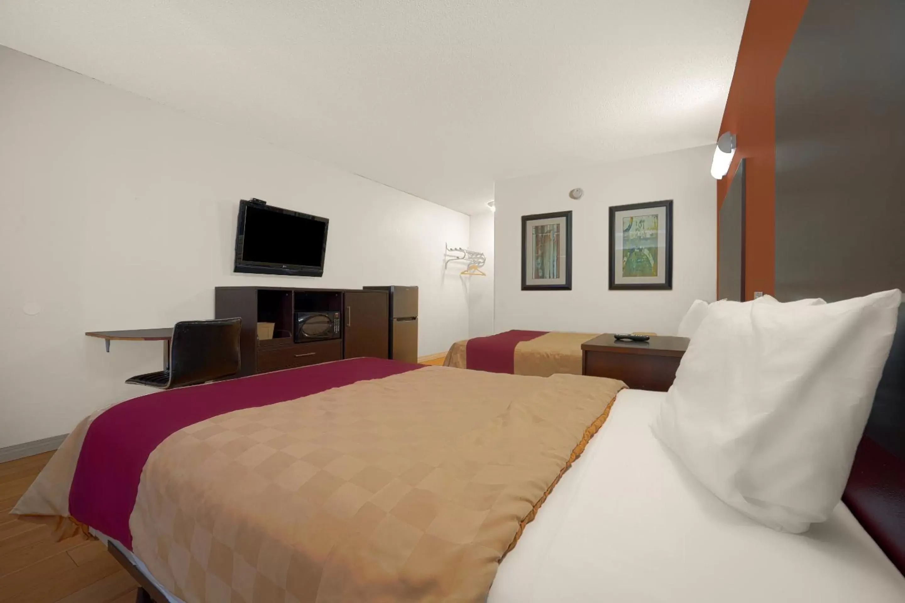 Bedroom, Bed in Mojave Hotel