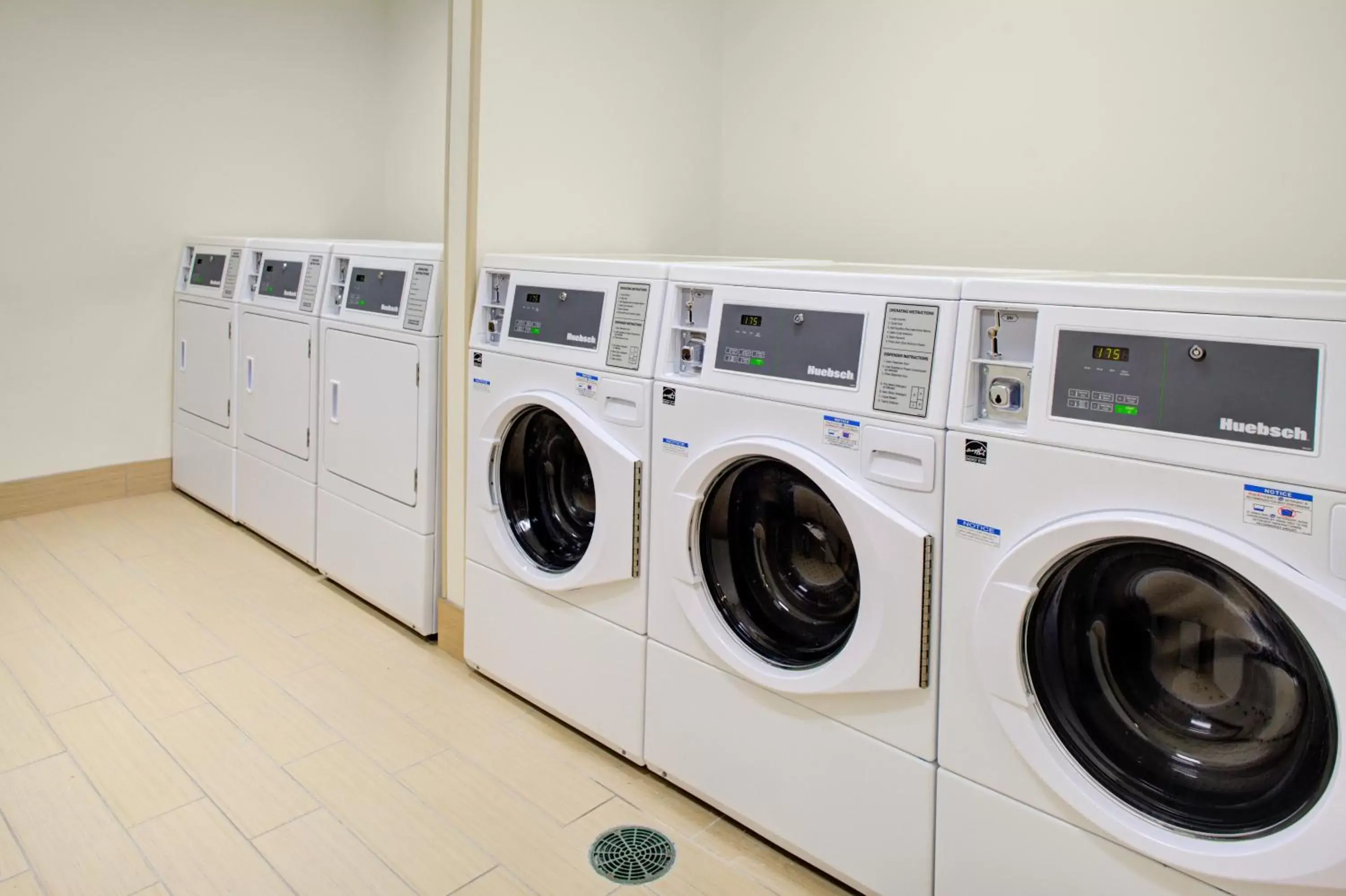 laundry in TownePlace Suites by MarriottDetroit Canton