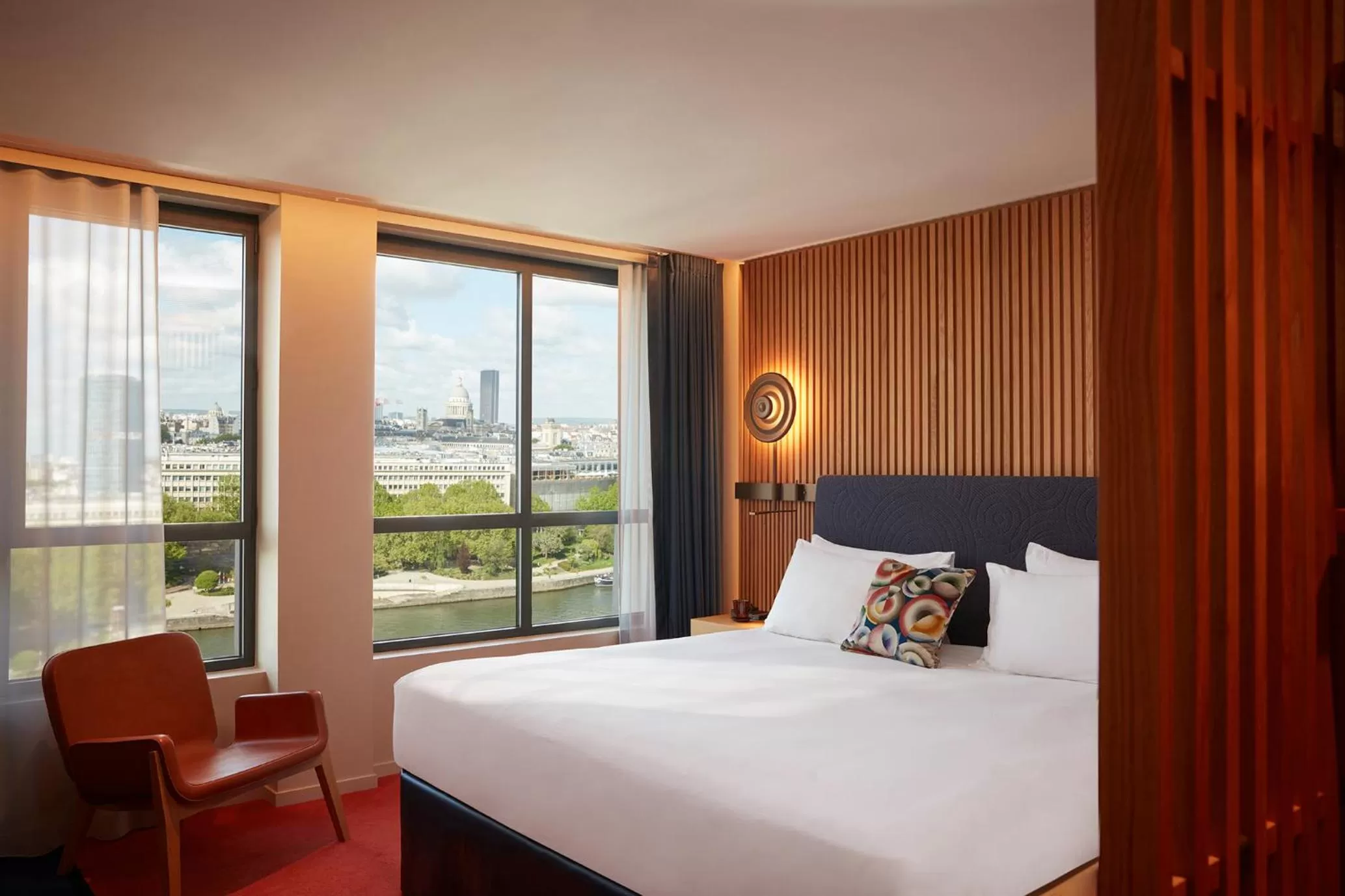 Bed in SO/ Paris Hotel