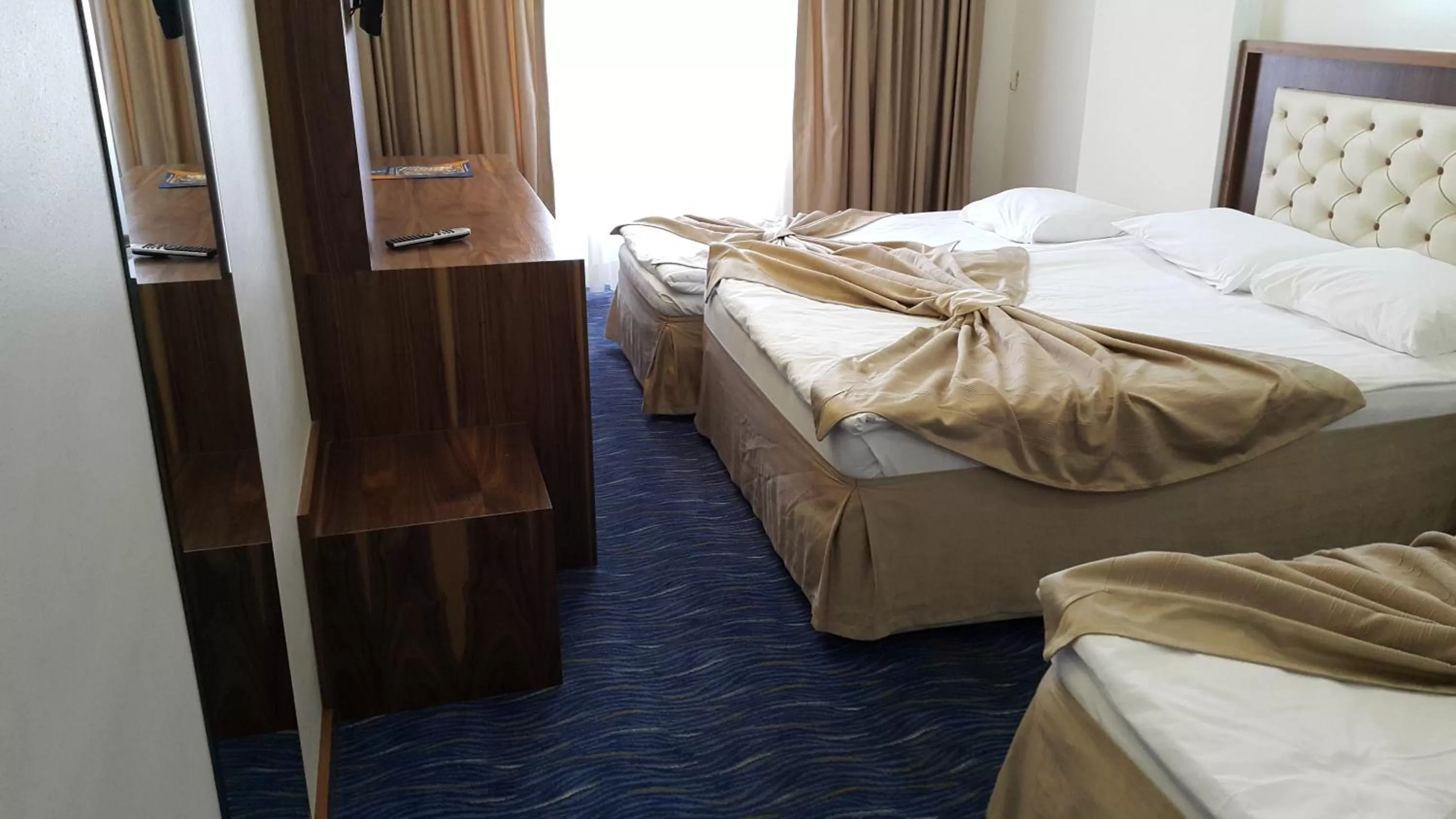 TV and multimedia, Bed in Miroglu Hotel