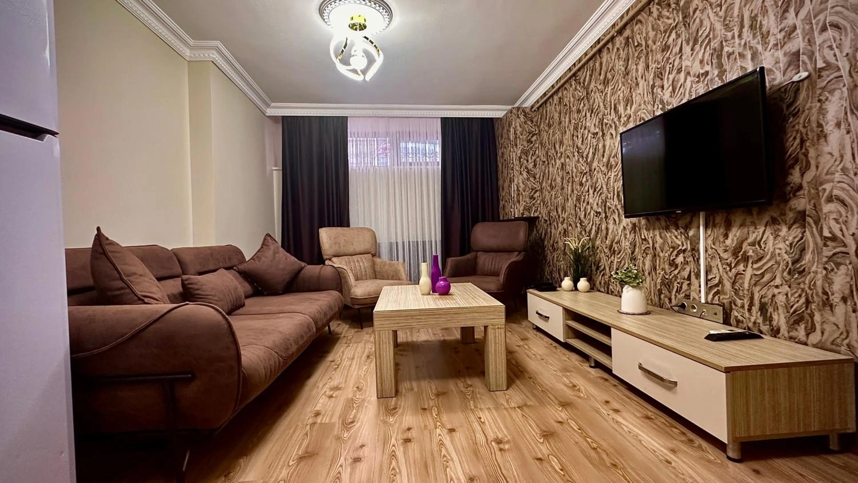 TV and multimedia in Overland Residence