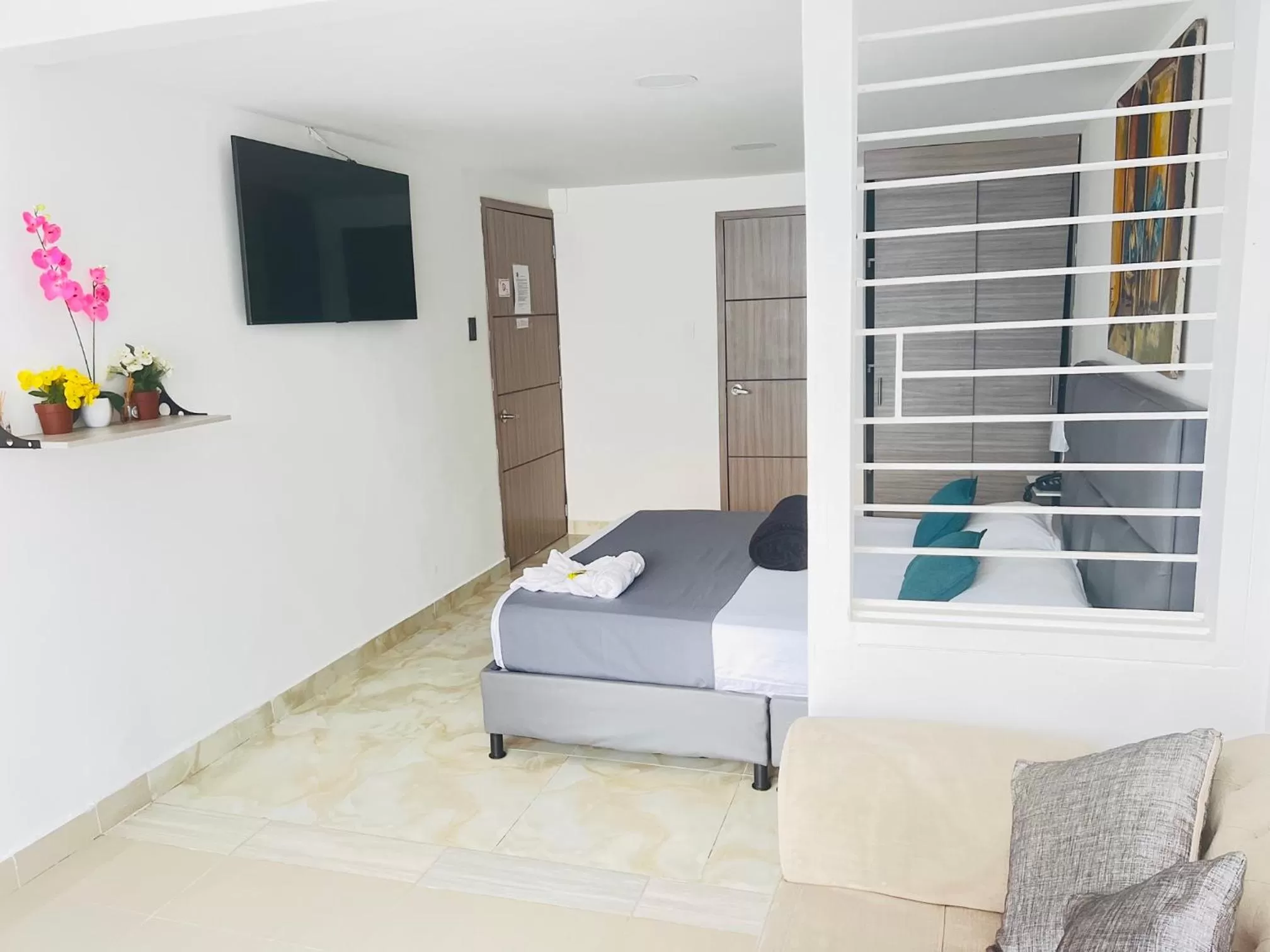 Photo of the whole room in La Forêt de Café Hotel