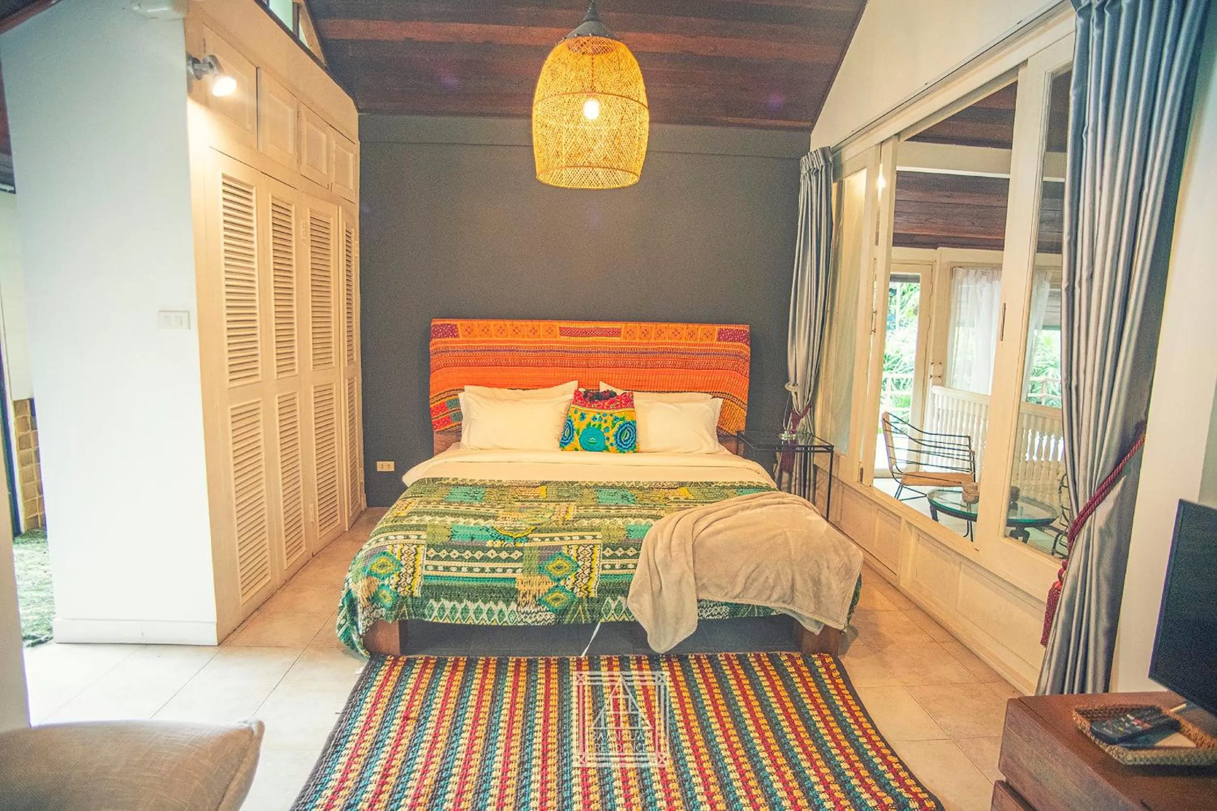Photo of the whole room, Bed in Baan Suan Residence เฮือนพักบ้านสวน