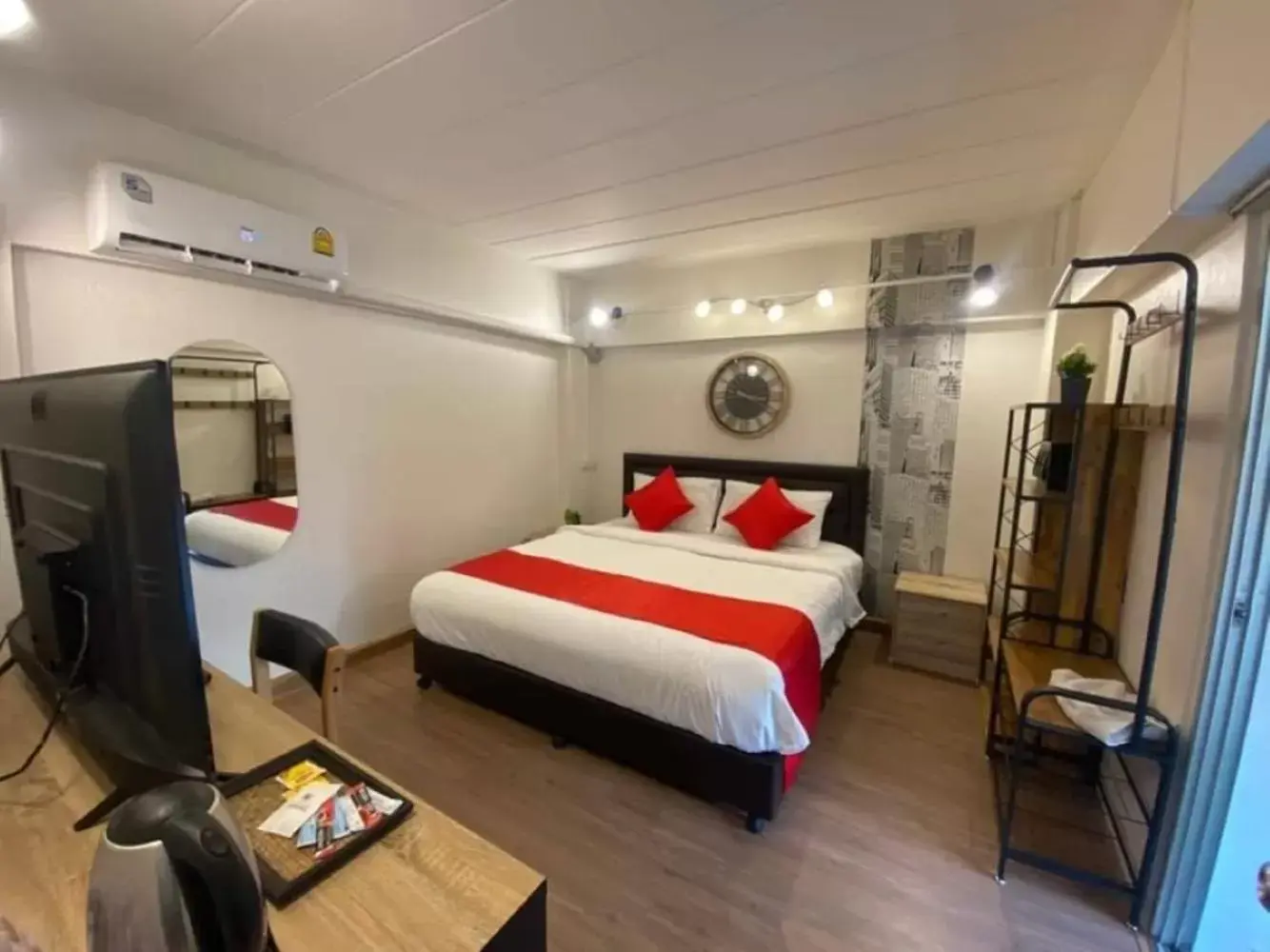 Bedroom in Khaosan Art Hotel - SHA Plus Certified