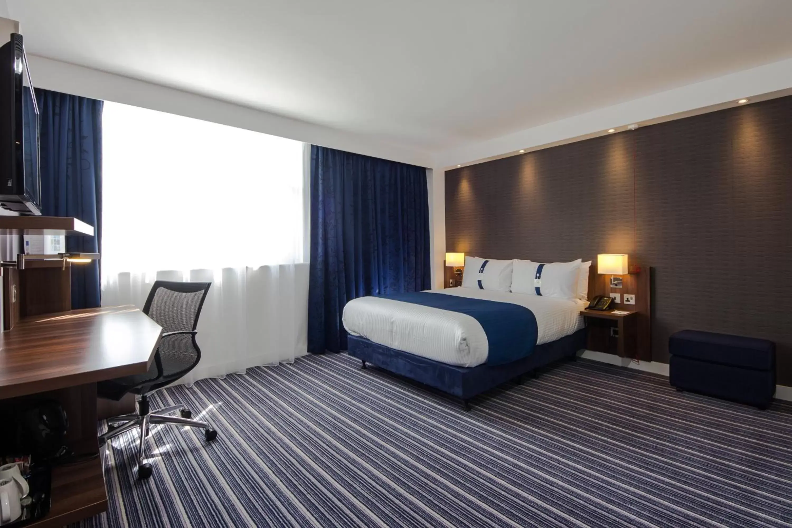 Photo of the whole room, Bed in Holiday Inn Express Middlesbrough - Centre Square, an IHG Hotel