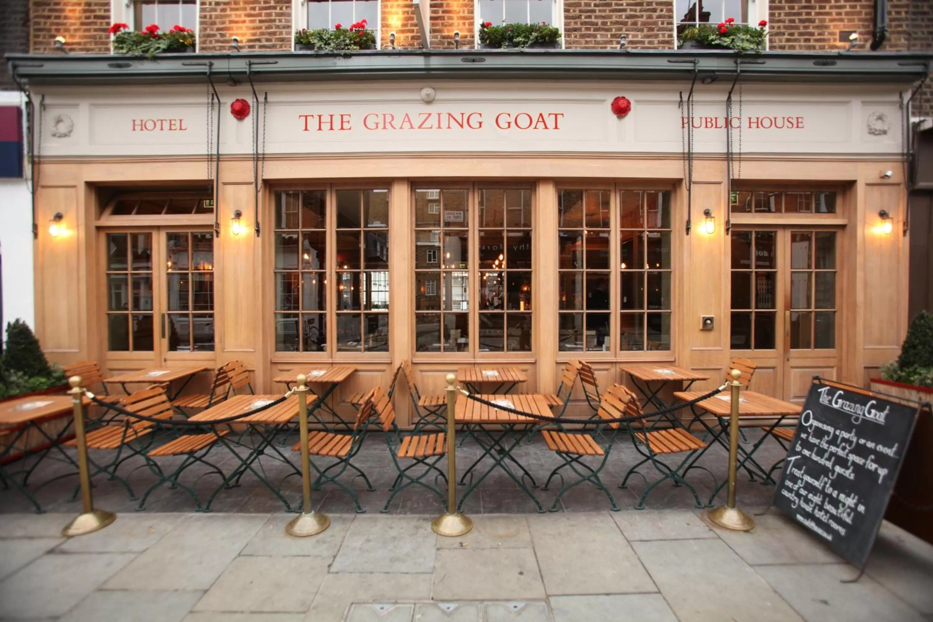 Facade/entrance in The Grazing Goat