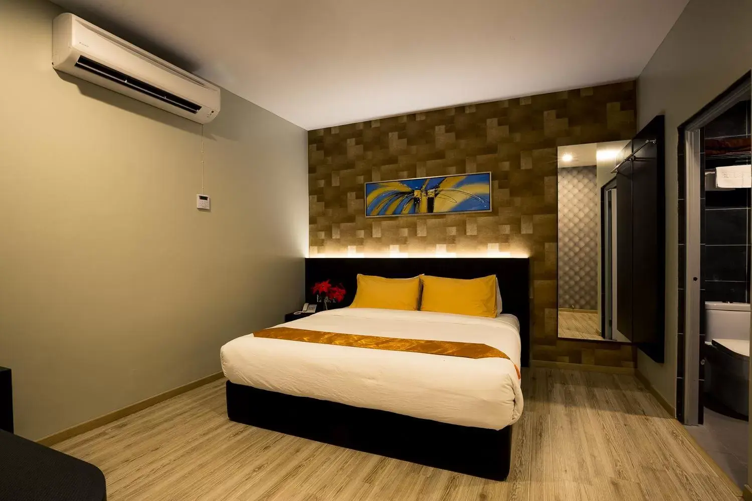 Bedroom, Bed in Golden Roof Hotel Sunway Ipoh