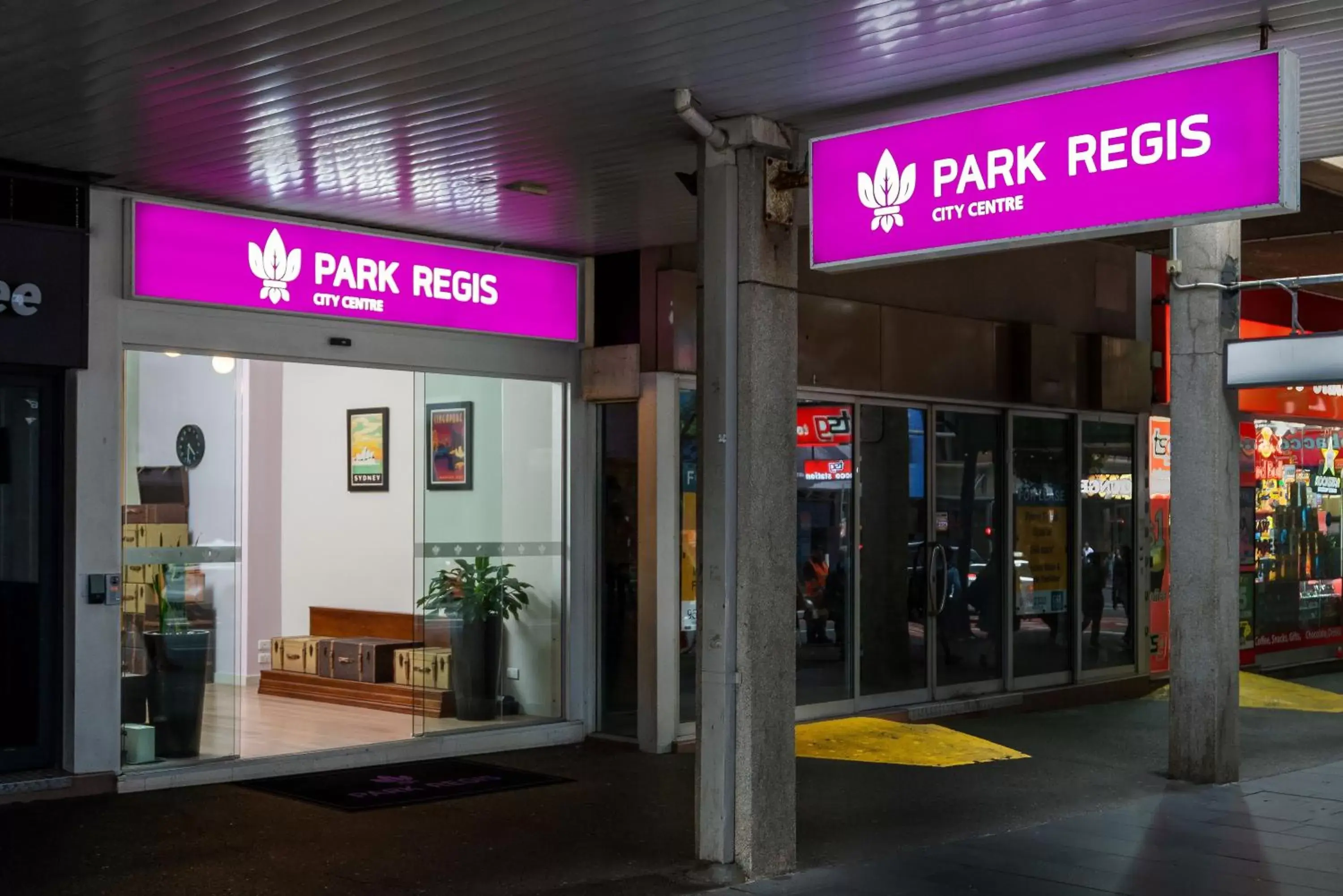 Facade/entrance in Park Regis City Centre