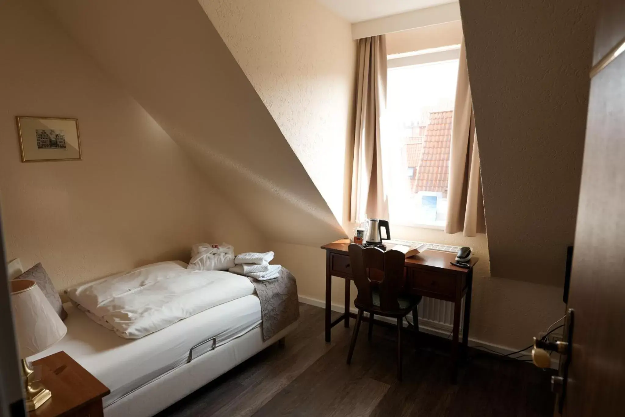 Photo of the whole room, Bed in TOP CityLine Klassik Altstadt Hotel Lübeck