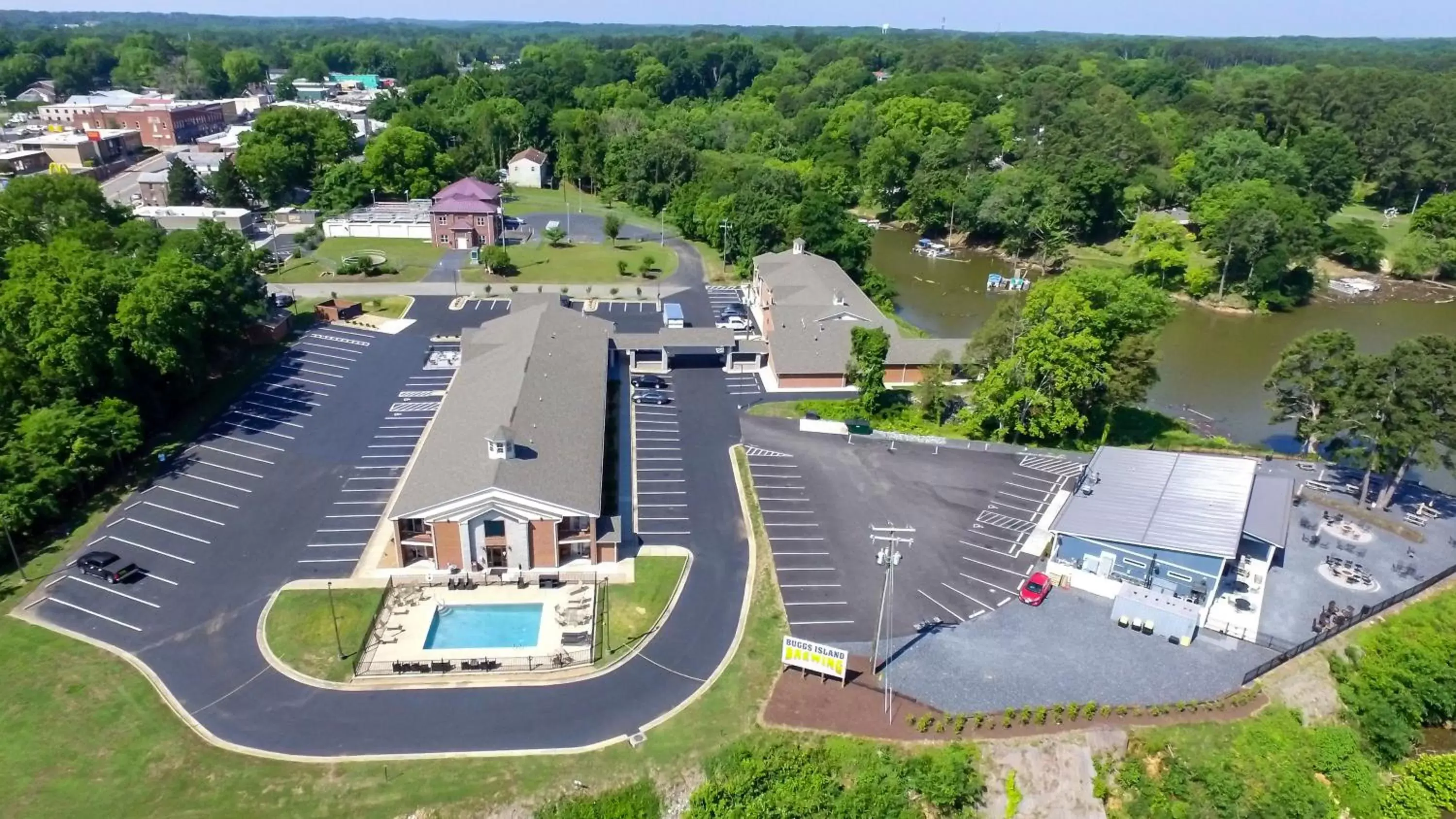 Bird's eye view, Bird's-eye View in Clarion Pointe on the Lake Clarksville - South Hill West