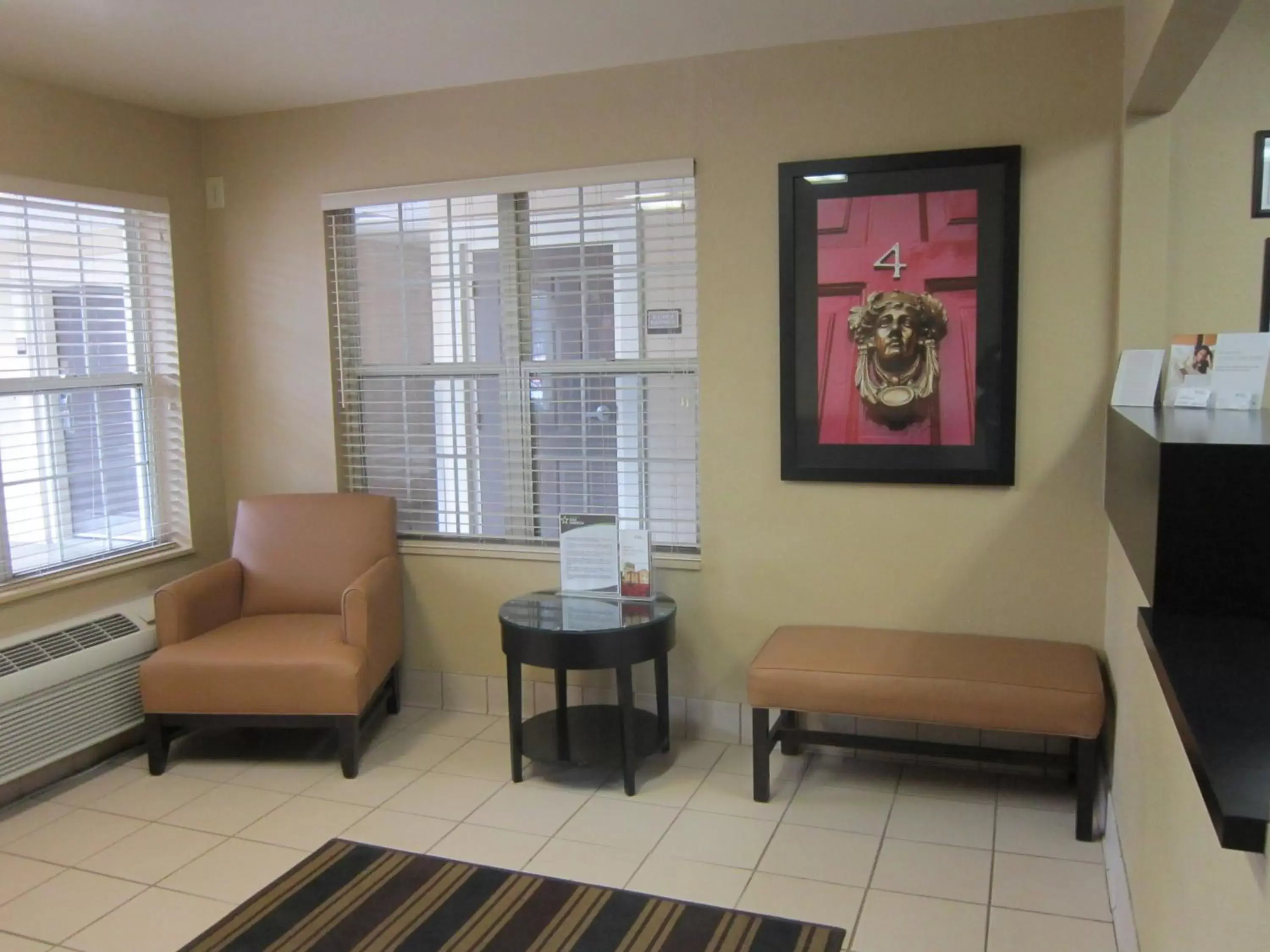 Lobby or reception, Seating Area in Extended Stay America Suites - Fayetteville - Owen Dr