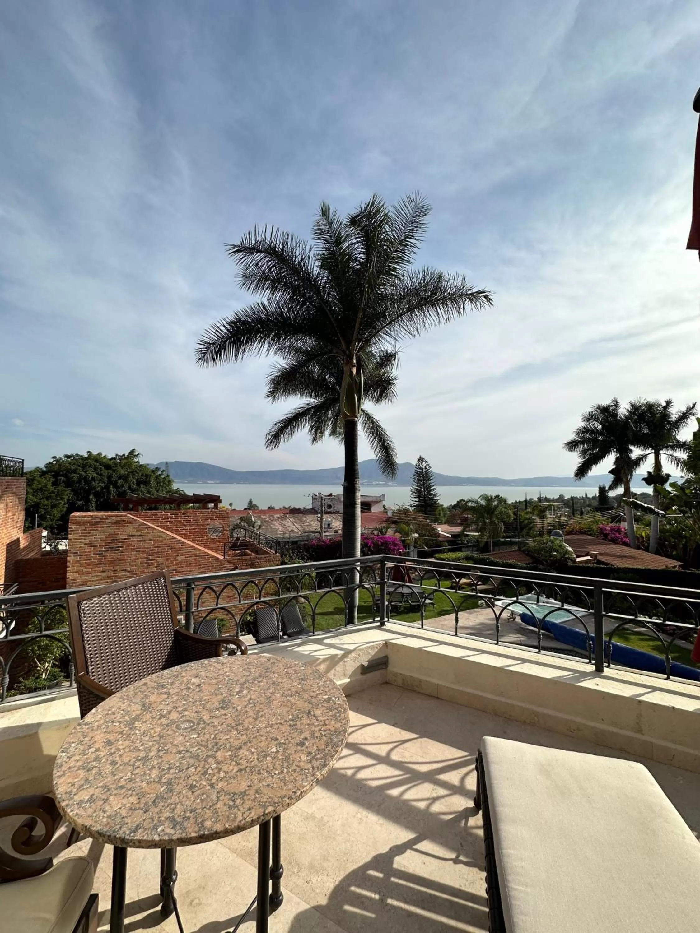 Hotel Lindo Ajijic Bed & Breakfast