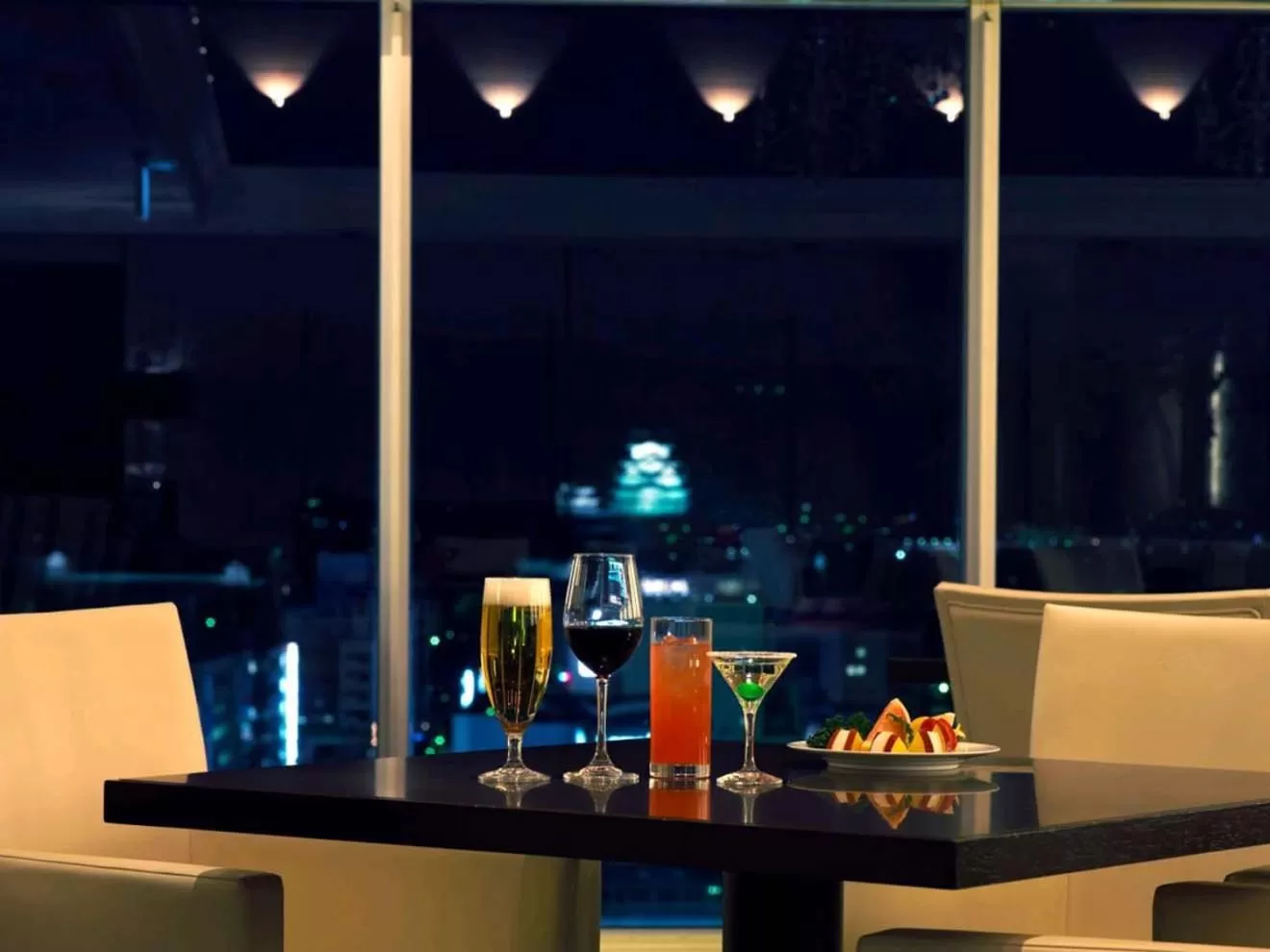 Lounge or bar in Hotel Nikko Himeji