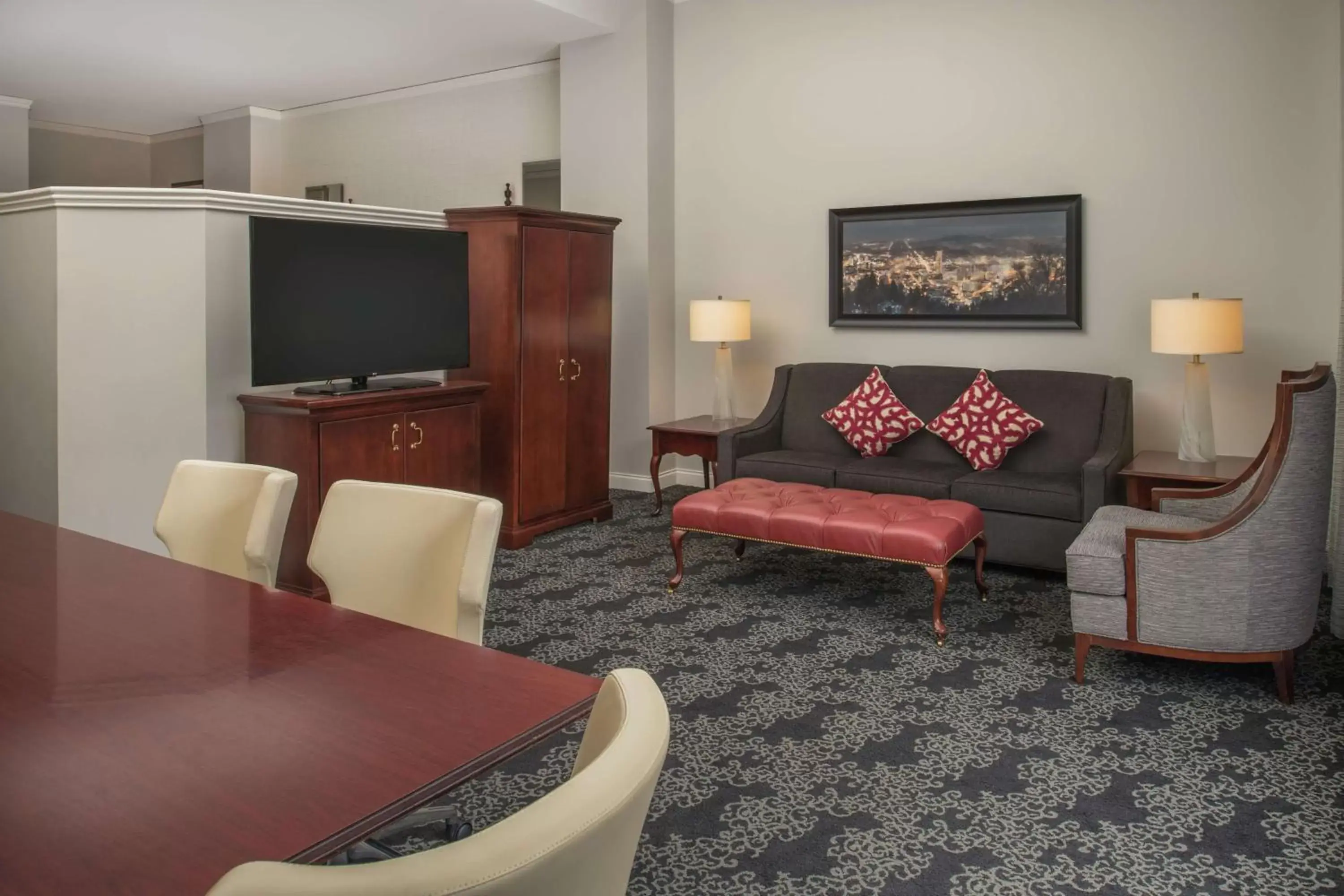 Bedroom, Seating Area in Embassy Suites by Hilton Portland Downtown