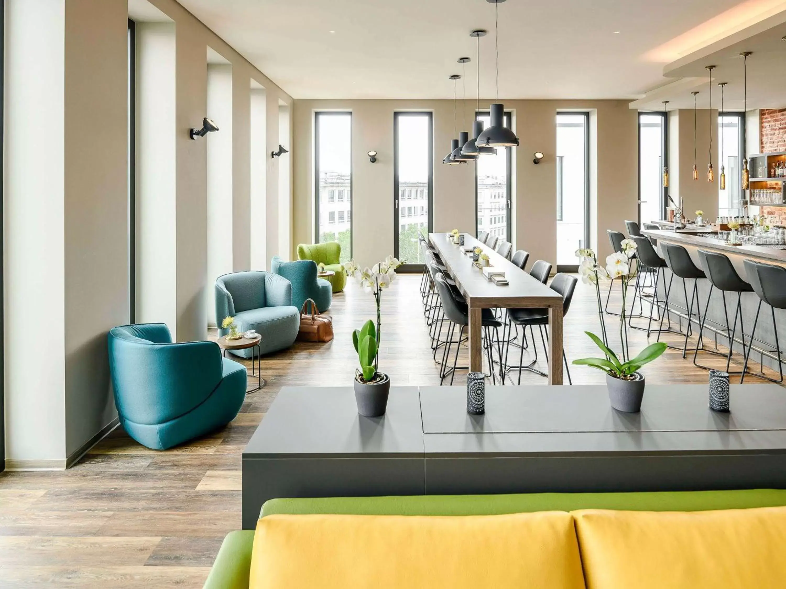 Lounge or bar in Aparthotel Adagio Bremen City