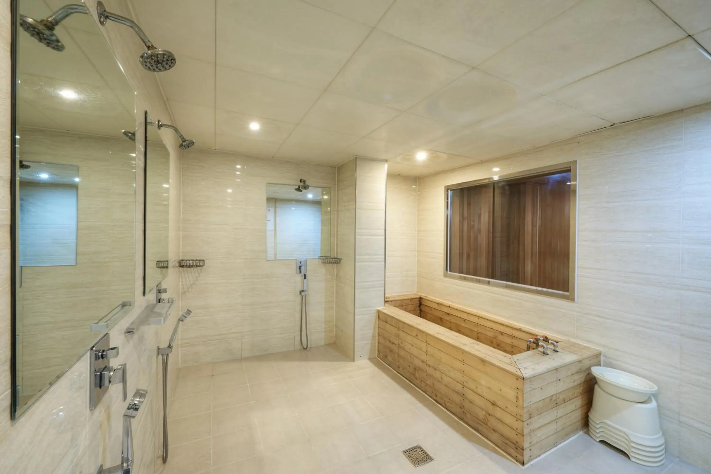 Sauna, Bathroom in Gyeongju GG Tourist Hotel