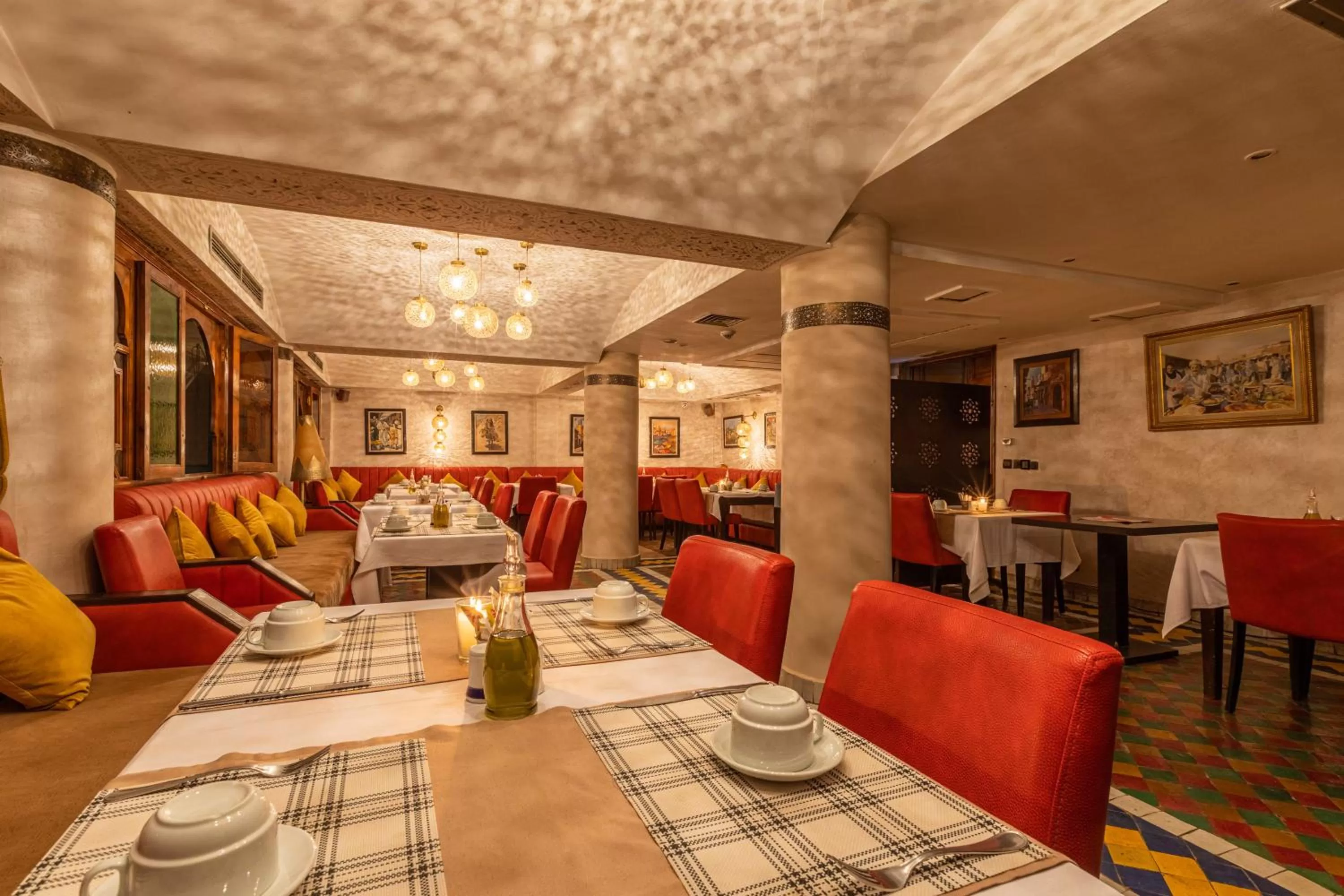 Restaurant/places to eat in Le Caspien Boutique Hotel