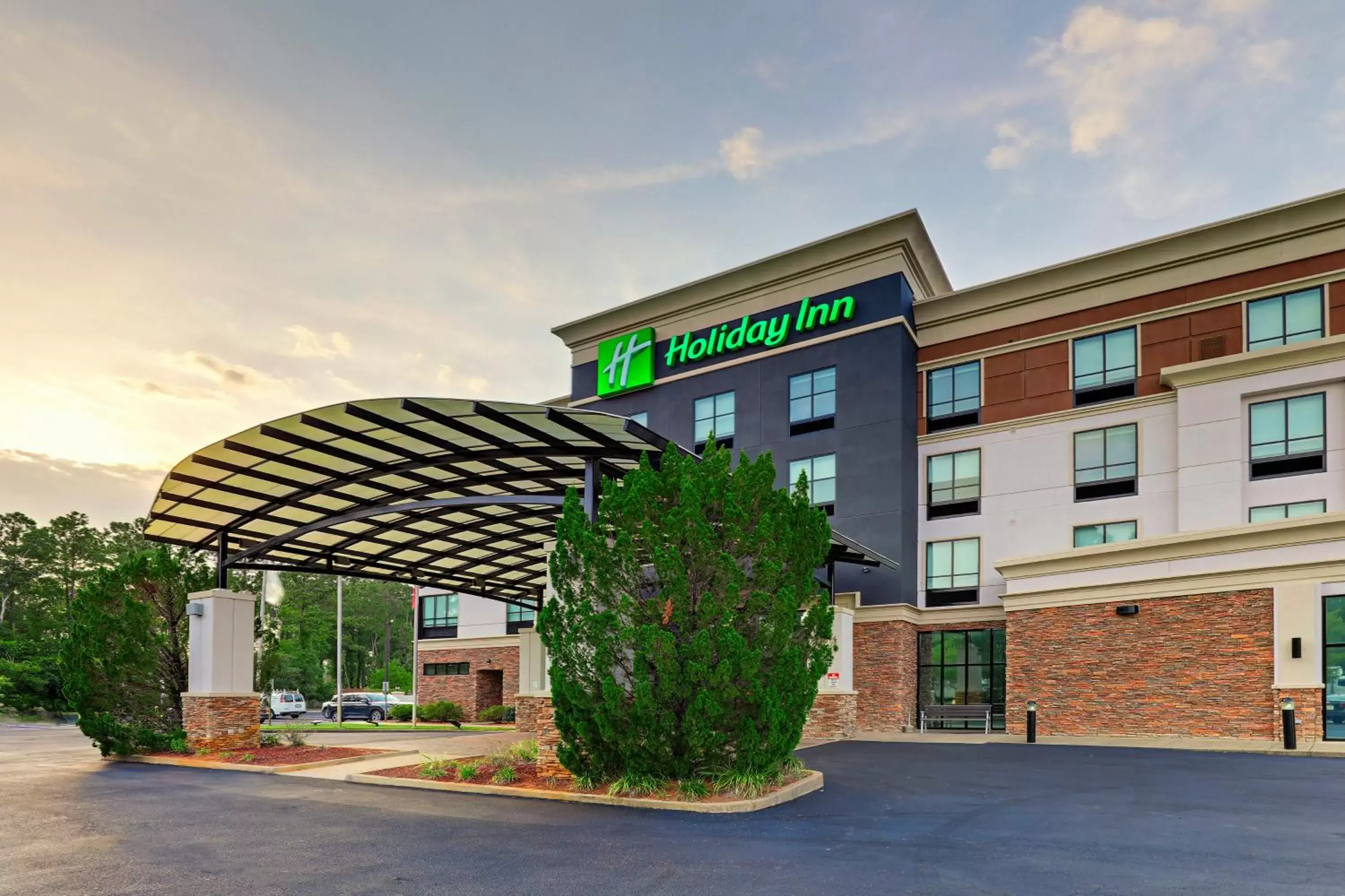 Property Building in Holiday Inn Mobile Airport, an IHG Hotel