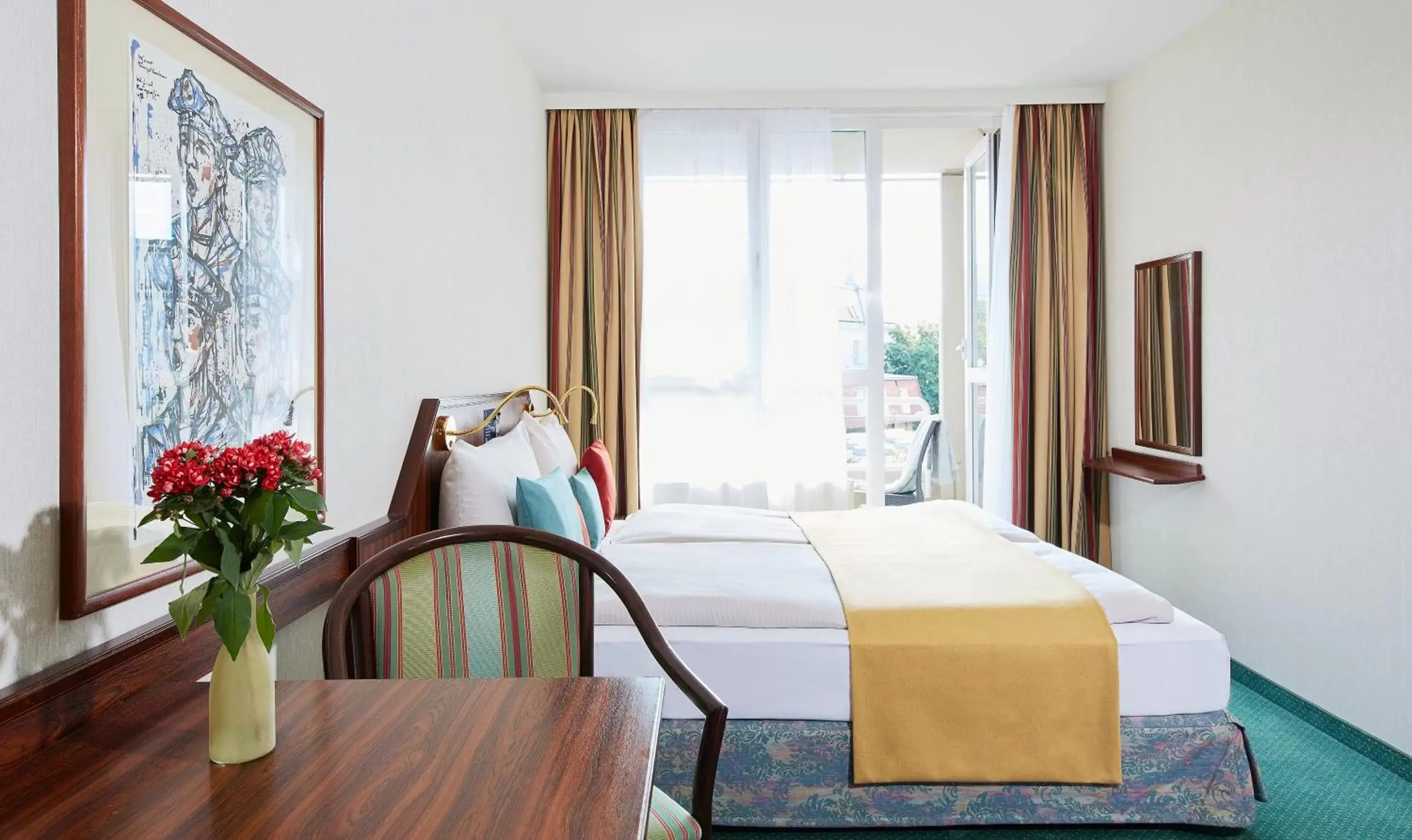 Bed in Living Hotel Kaiser Franz Joseph