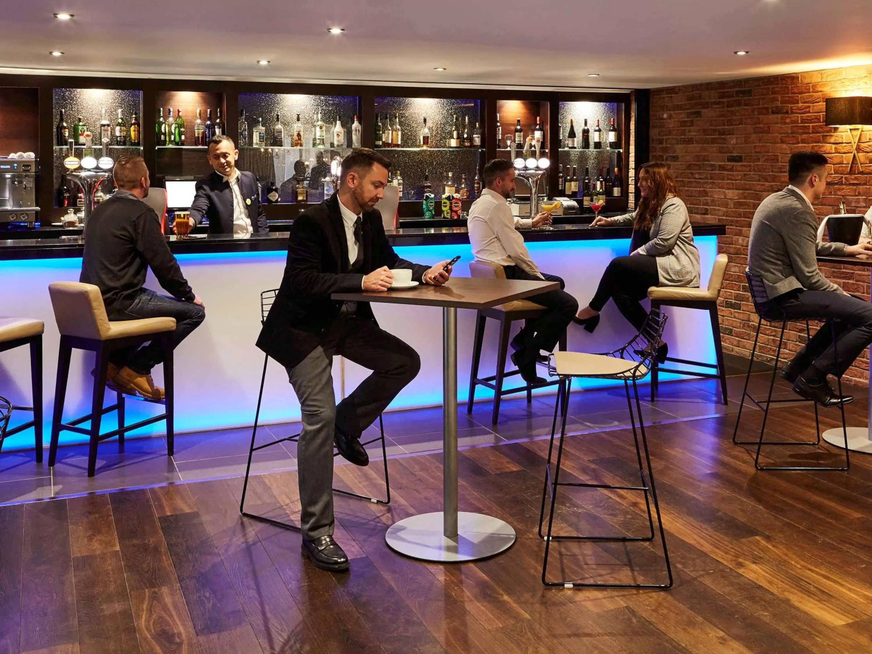 Restaurant/places to eat in Novotel Coventry