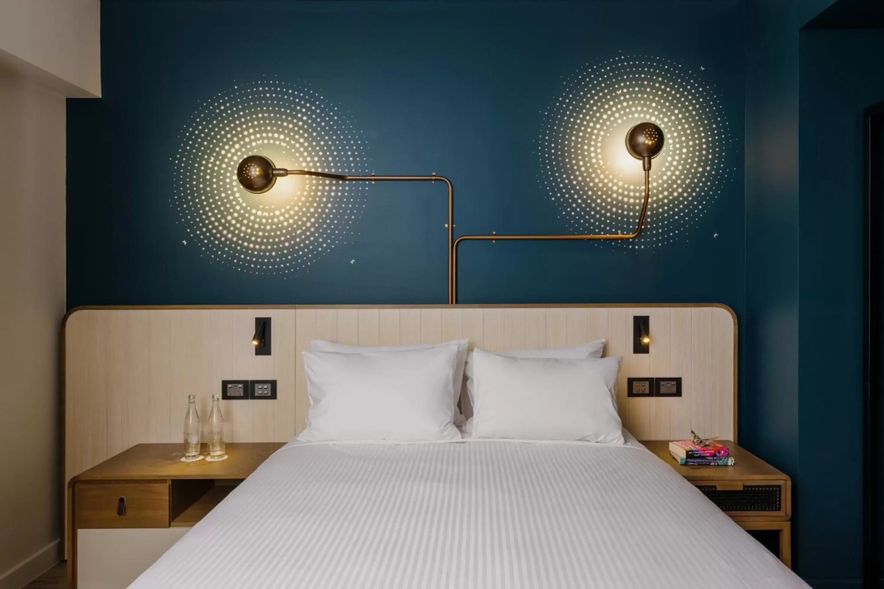 Bed in Hotel Indigo Brisbane City Centre, an IHG Hotel