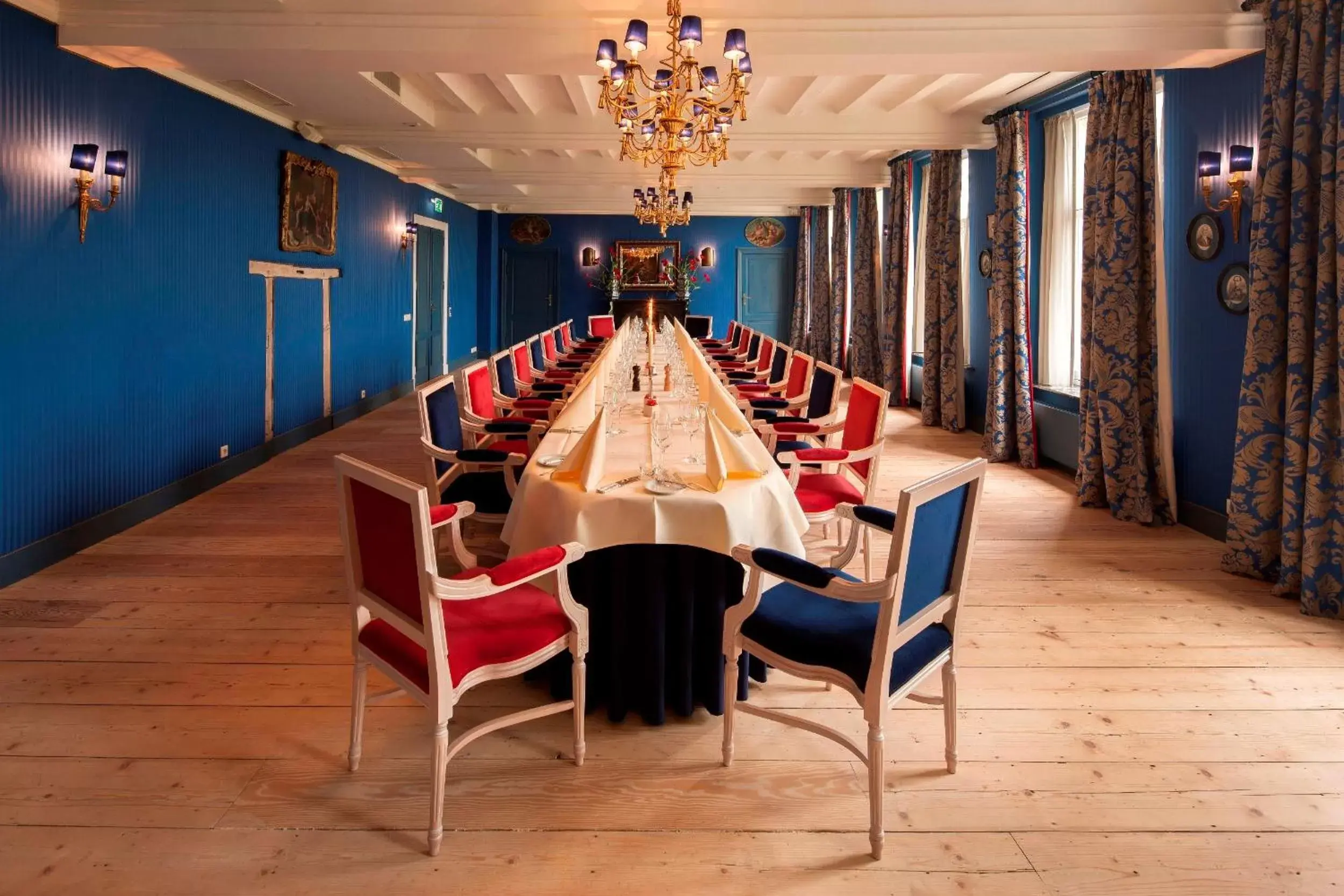 Banquet/Function facilities, Restaurant/Places to Eat in Château St. Gerlach