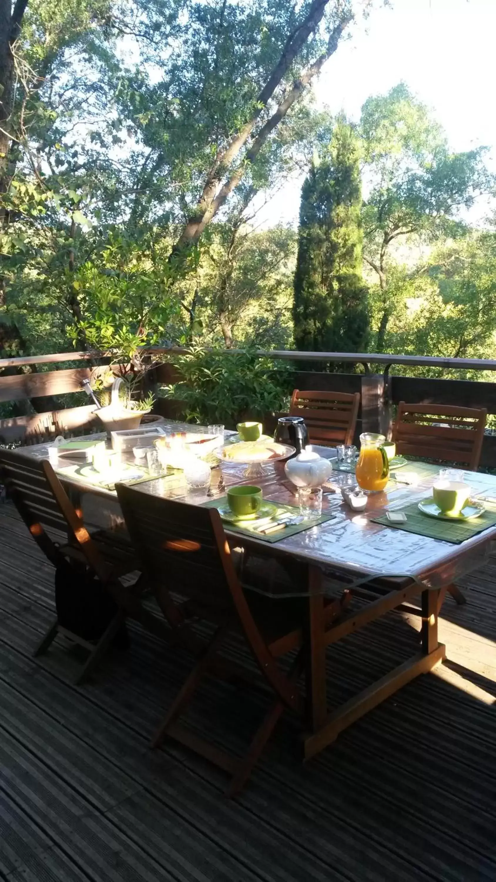 Patio, Restaurant/Places to Eat in Chambres d'hôtes Le Bois Des Frênes