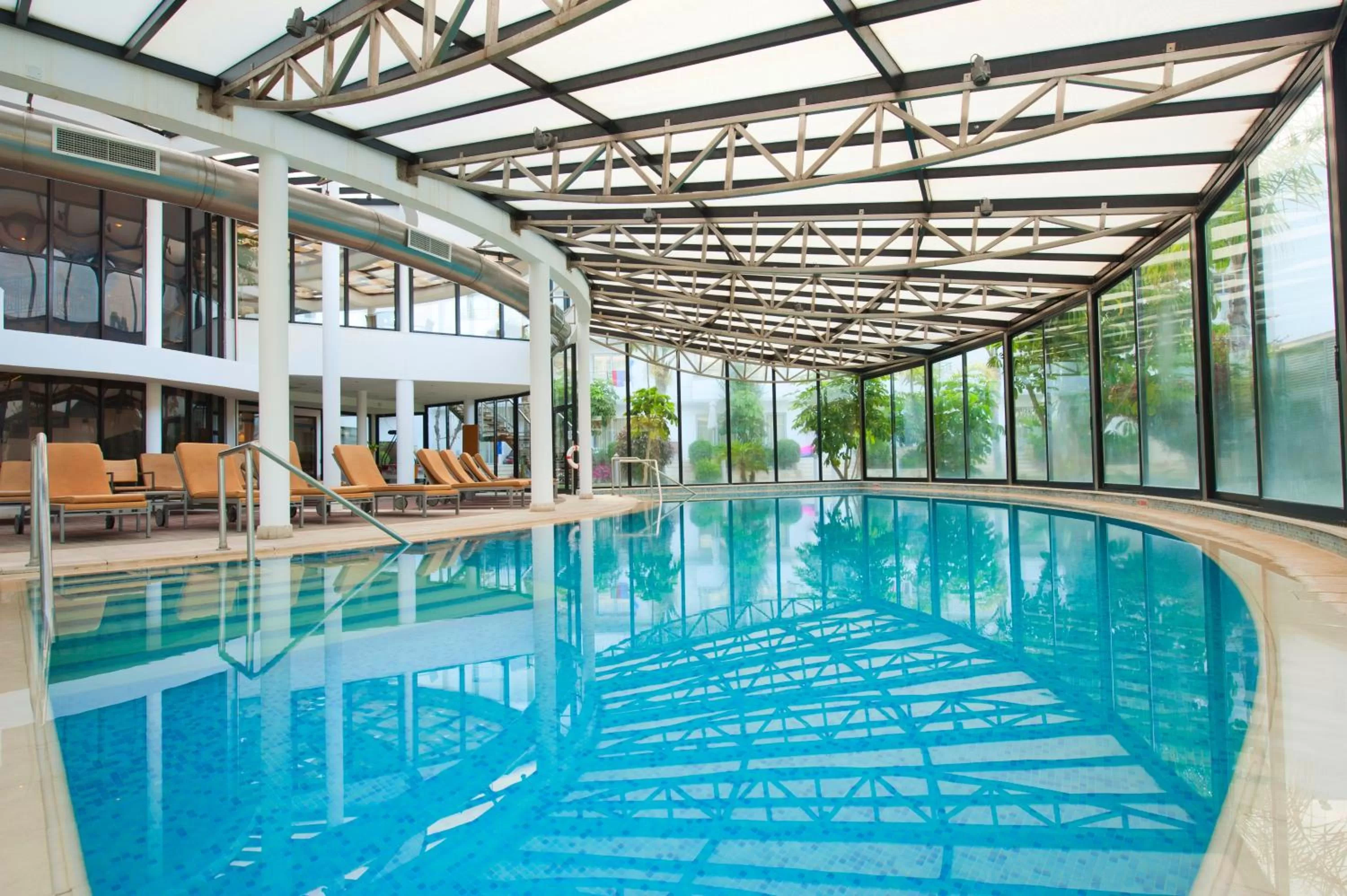 Swimming pool in Louis Ledra Beach