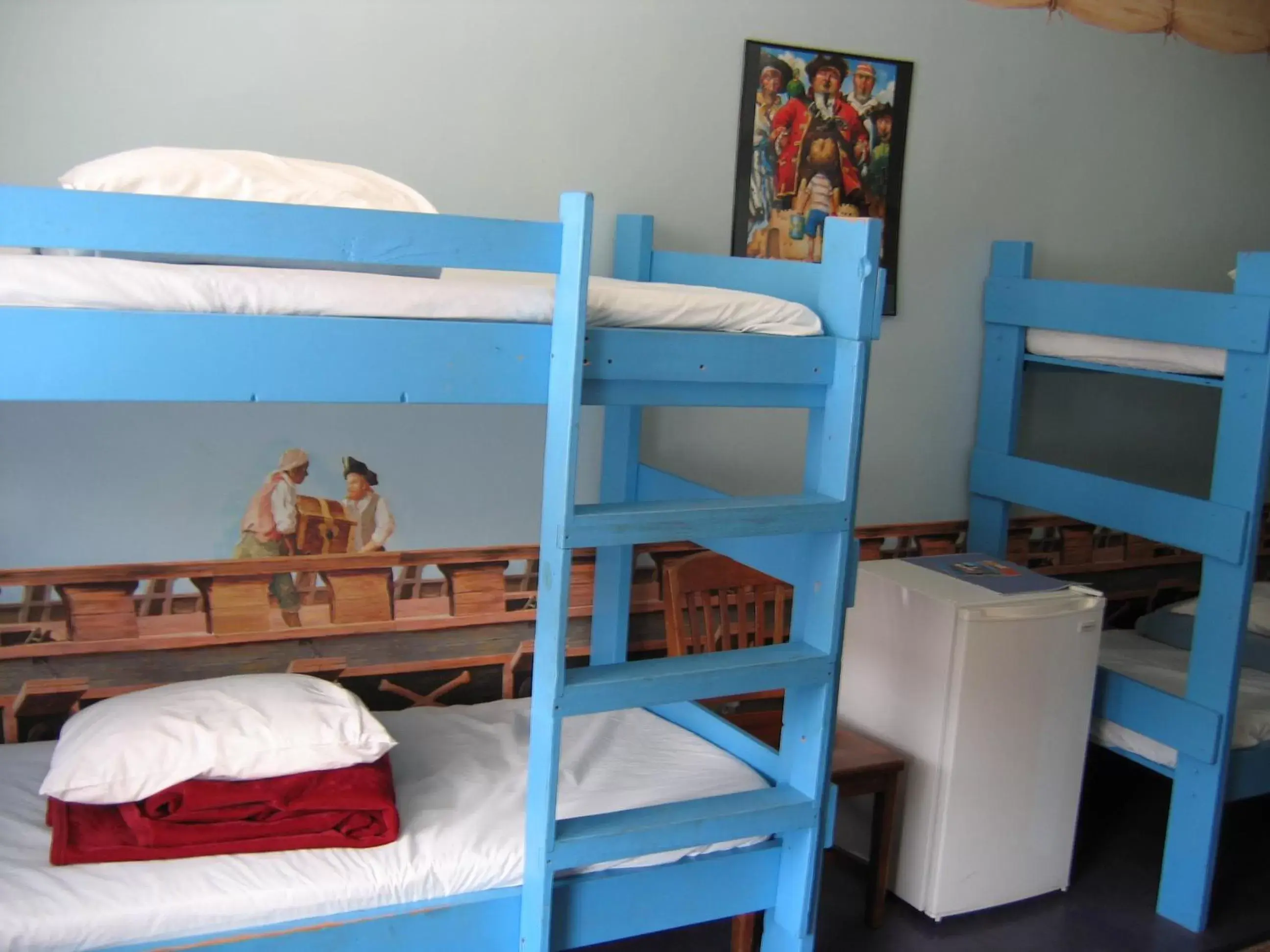 Bunk Bed in The Pirate Haus Inn