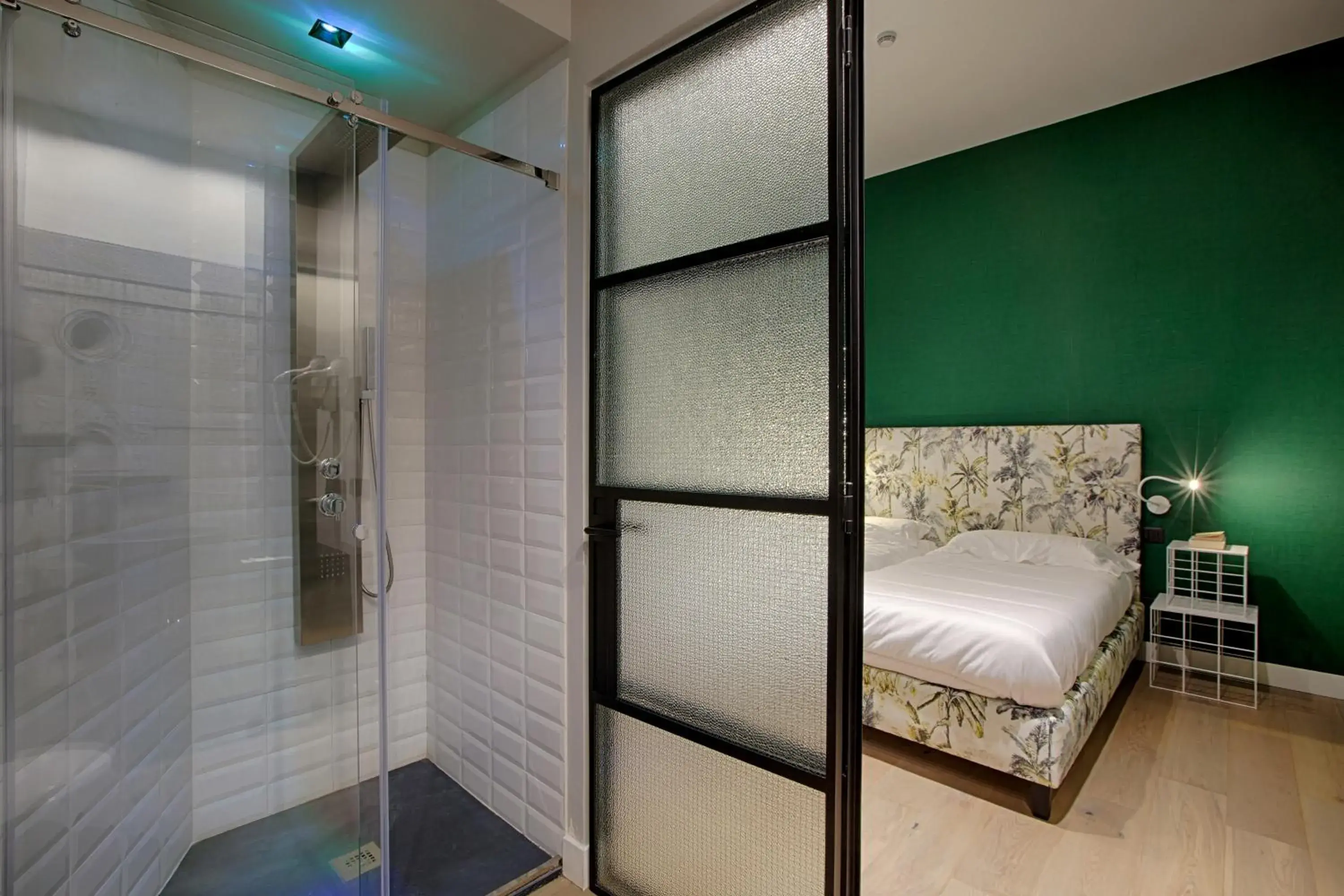 Bathroom, Bed in Casa Pacifico Napoli