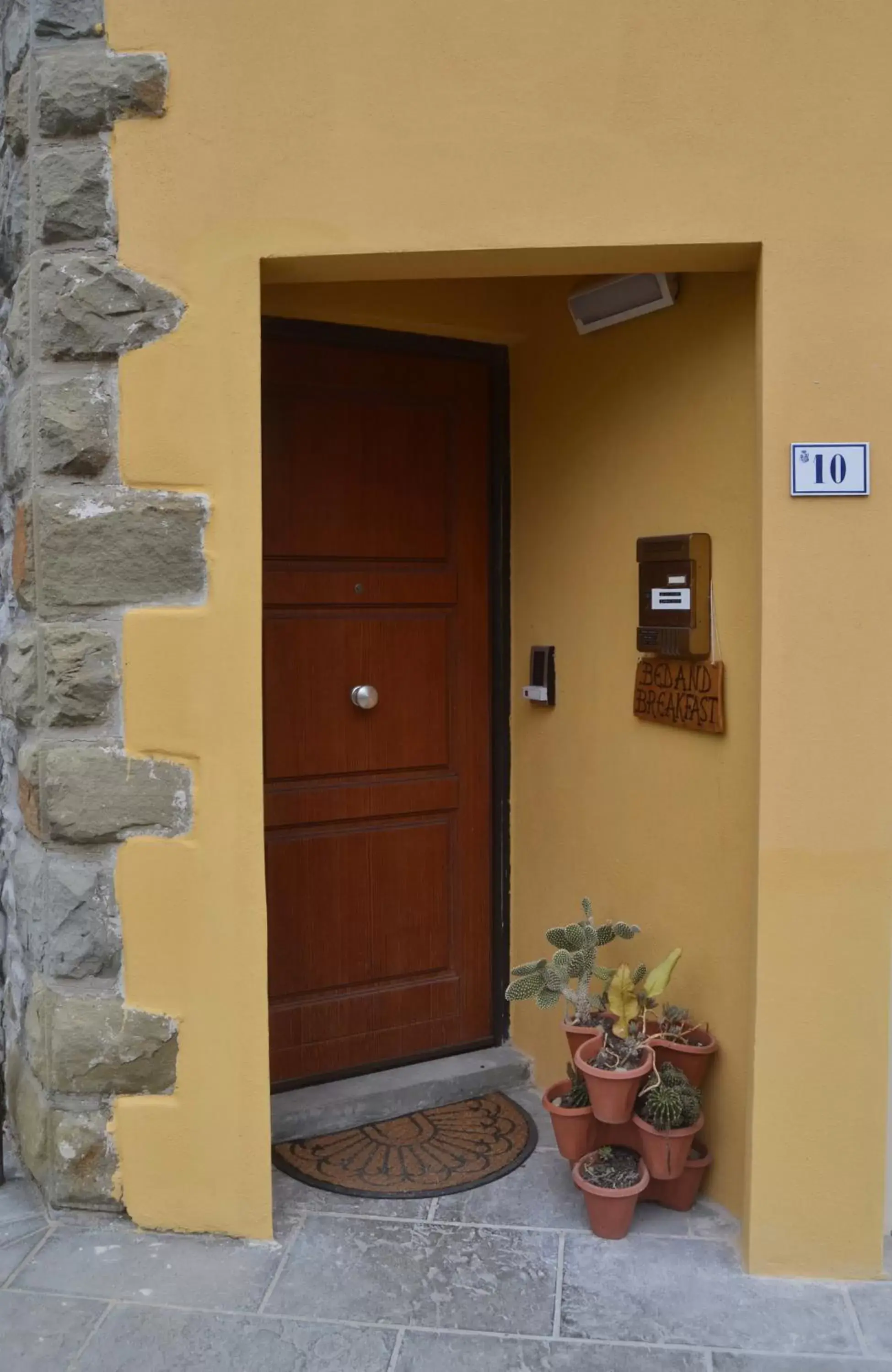 Facade/entrance in B&B La Casa d'Artista