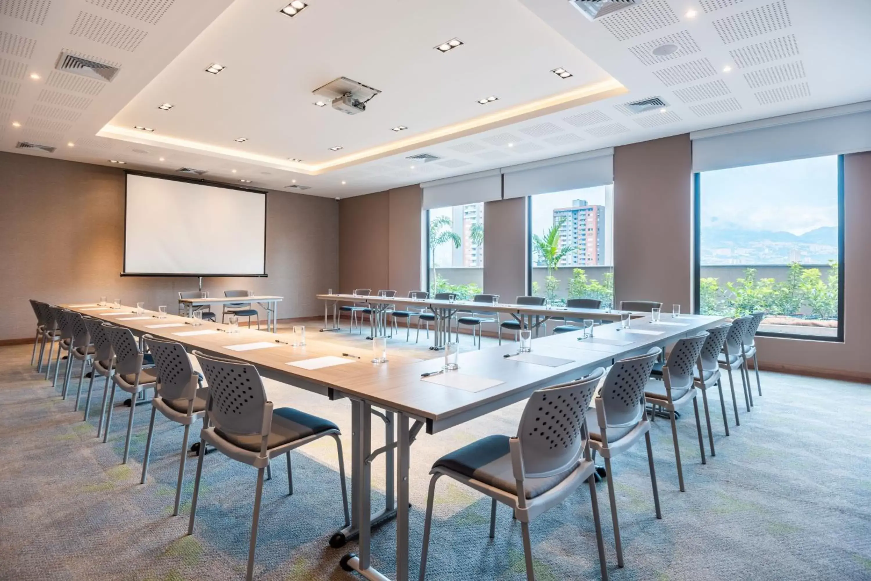 Meeting/conference room in Fairfield by Marriott Medellin Sabaneta