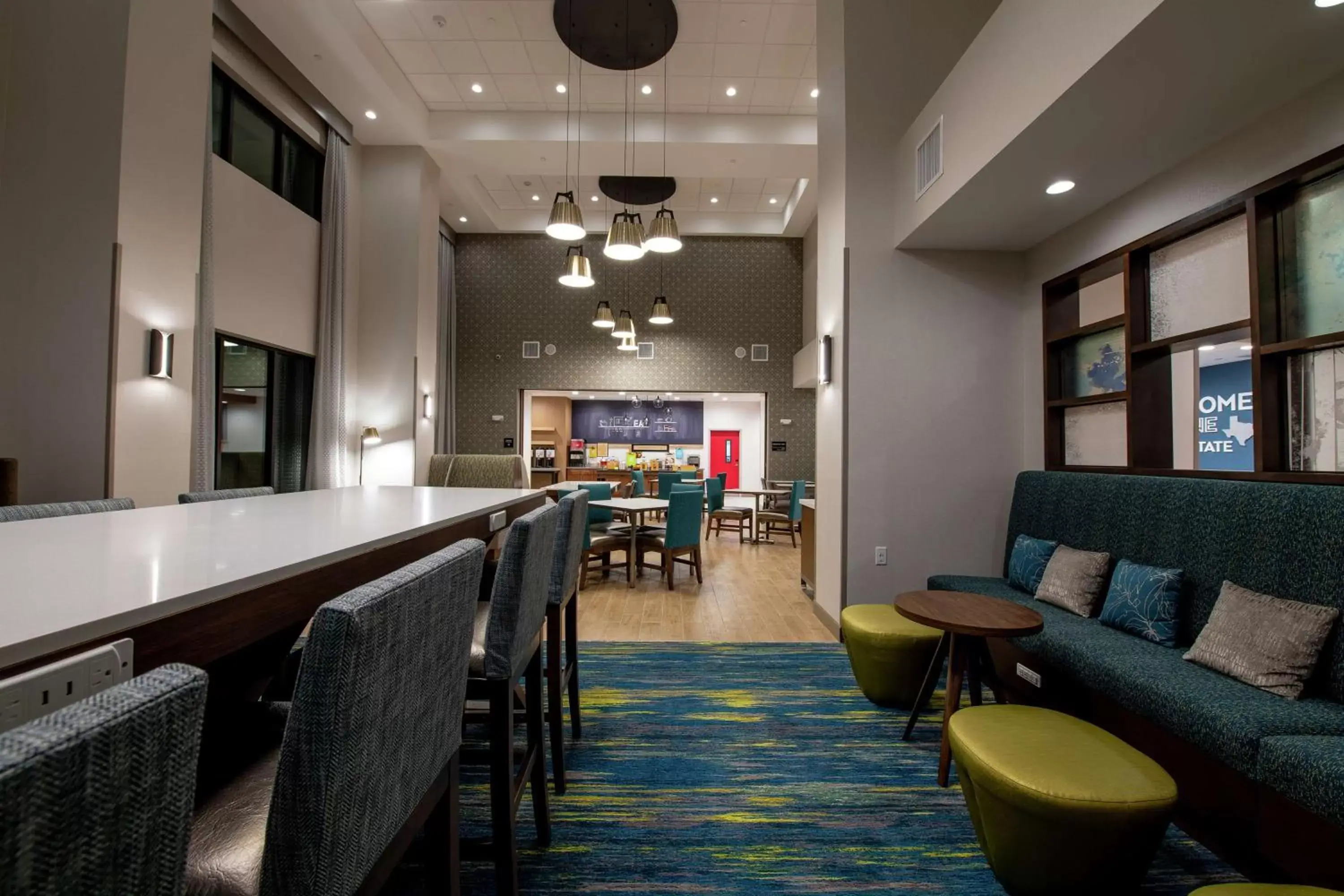 Lobby or reception, Lounge/Bar in Hampton Inn & Suites Duncanville Dallas, Tx