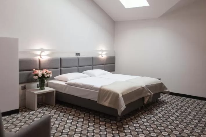 Bedroom, Bed in Piwnica Rycerska Kęty