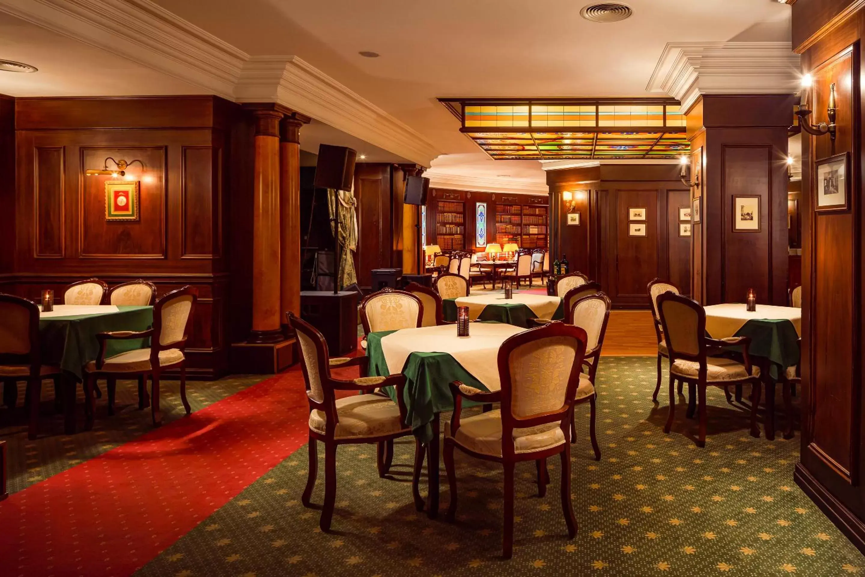 Restaurant/places to eat in Spa Hotel Imperial Restaurant/places to eat in Spa Hotel Imperial