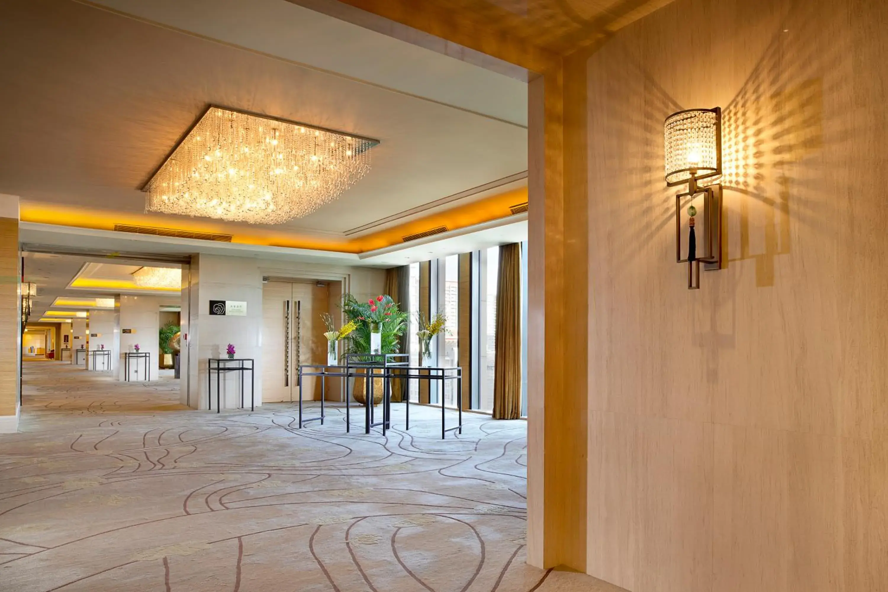 Lobby or reception, Lounge/Bar in Wanda Vista Beijing