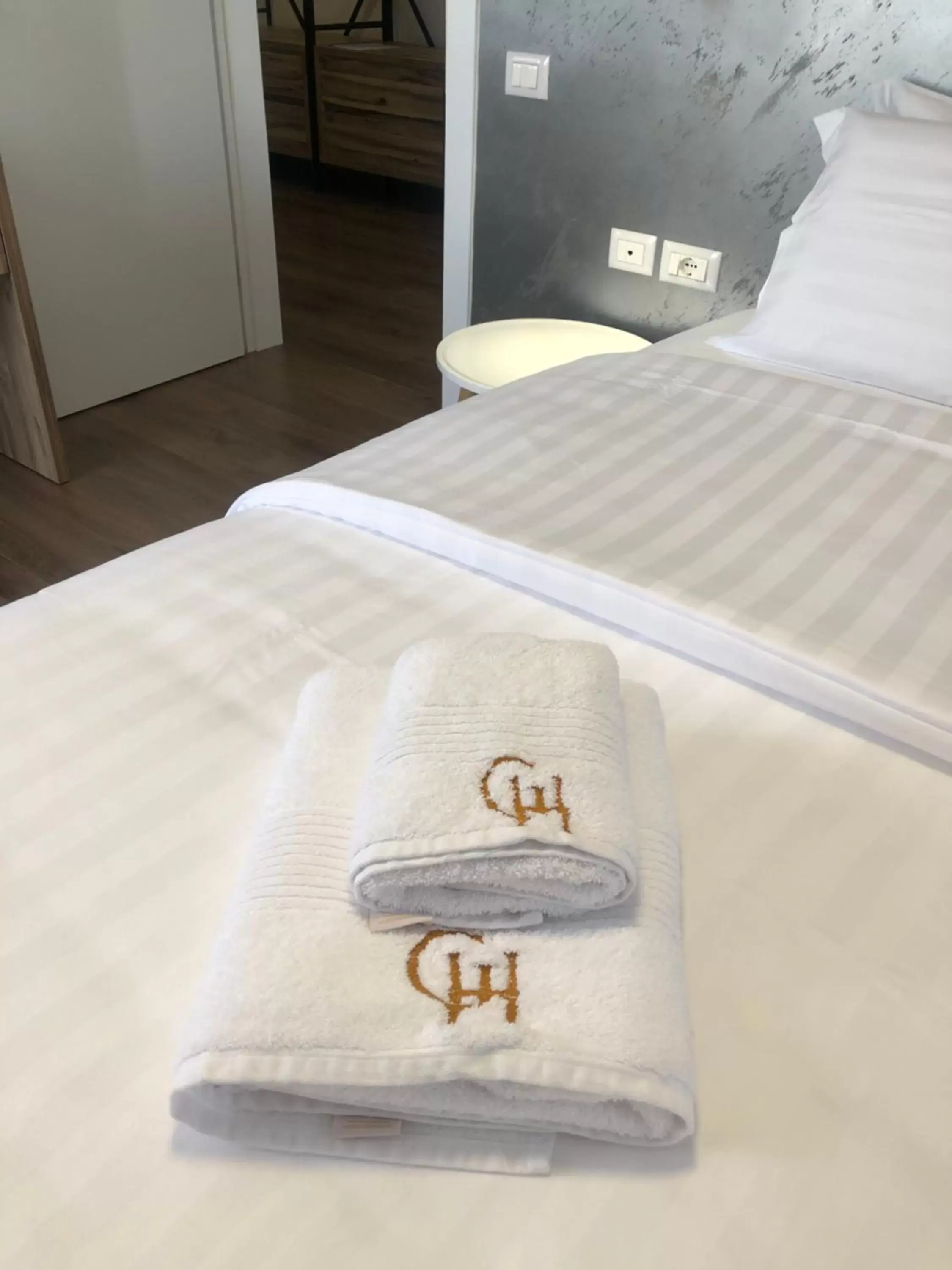 Twin Room in Grand Hotel Pogradec Twin Room in Grand Hotel Pogradec