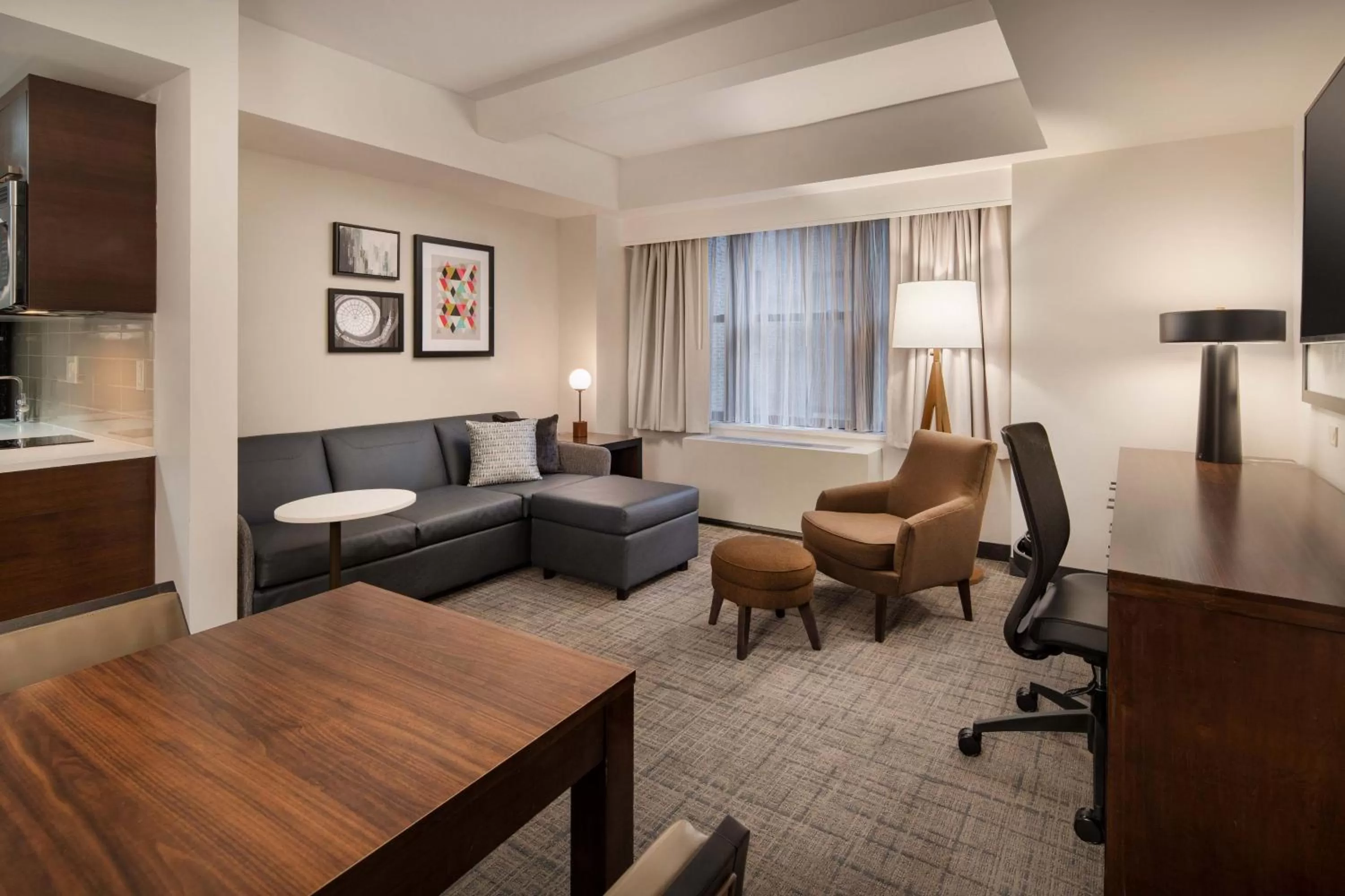 Living room in Residence Inn by Marriott New York Manhattan/ Midtown Eastside