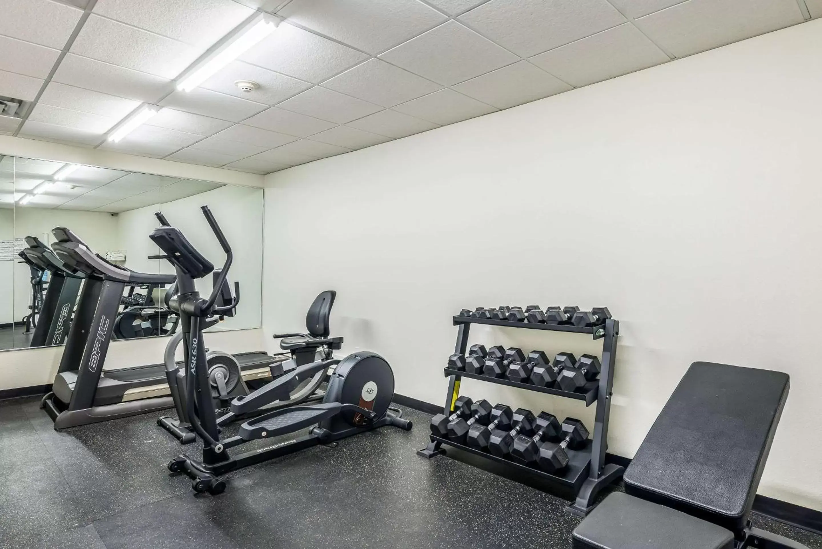 Fitness centre/facilities, Fitness Center/Facilities in Comfort Inn & Suites Dayton North