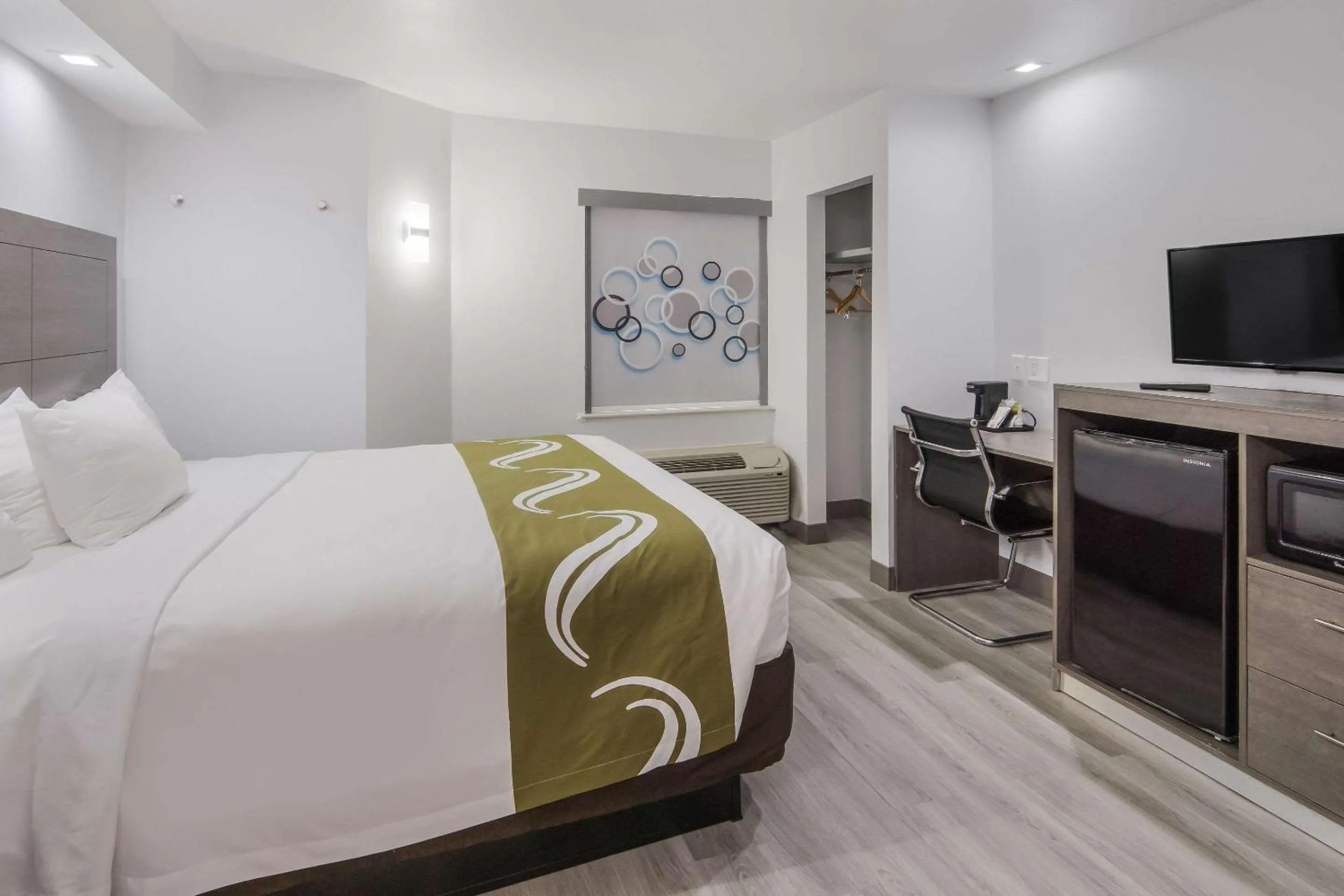 Bedroom, Bed in Quality Inn & Suites Richardson-Dallas