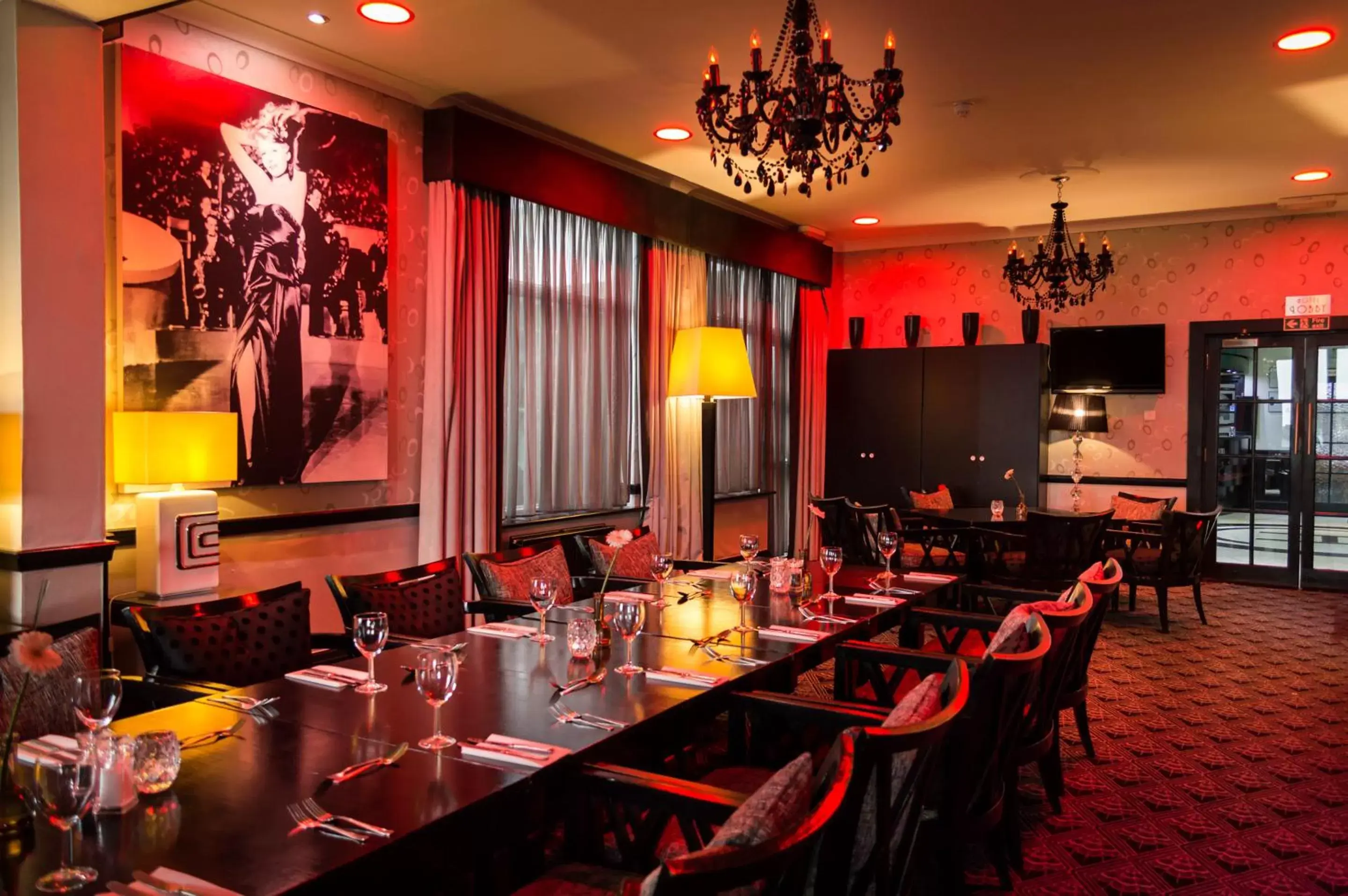 Restaurant/places to eat in Cumberland Hotel - OCEANA COLLECTION