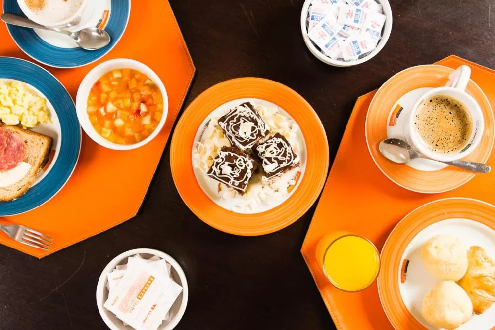 Food and drinks in Hotel Campo Largo Express