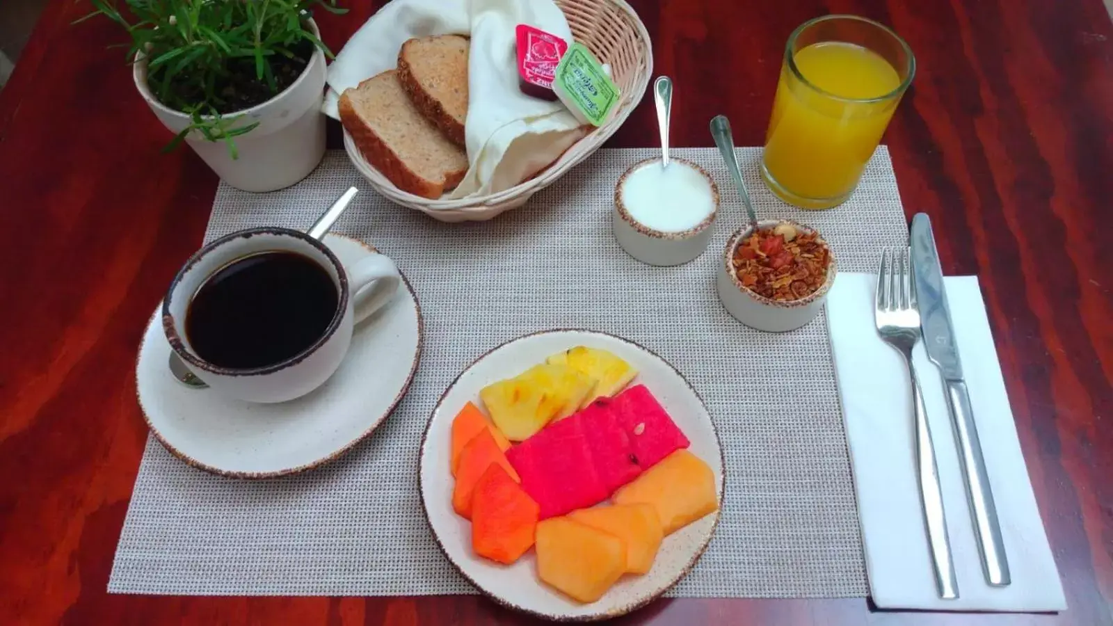 Continental breakfast, Breakfast in Posada Mariposa Boutique Hotel - 5th Avenue