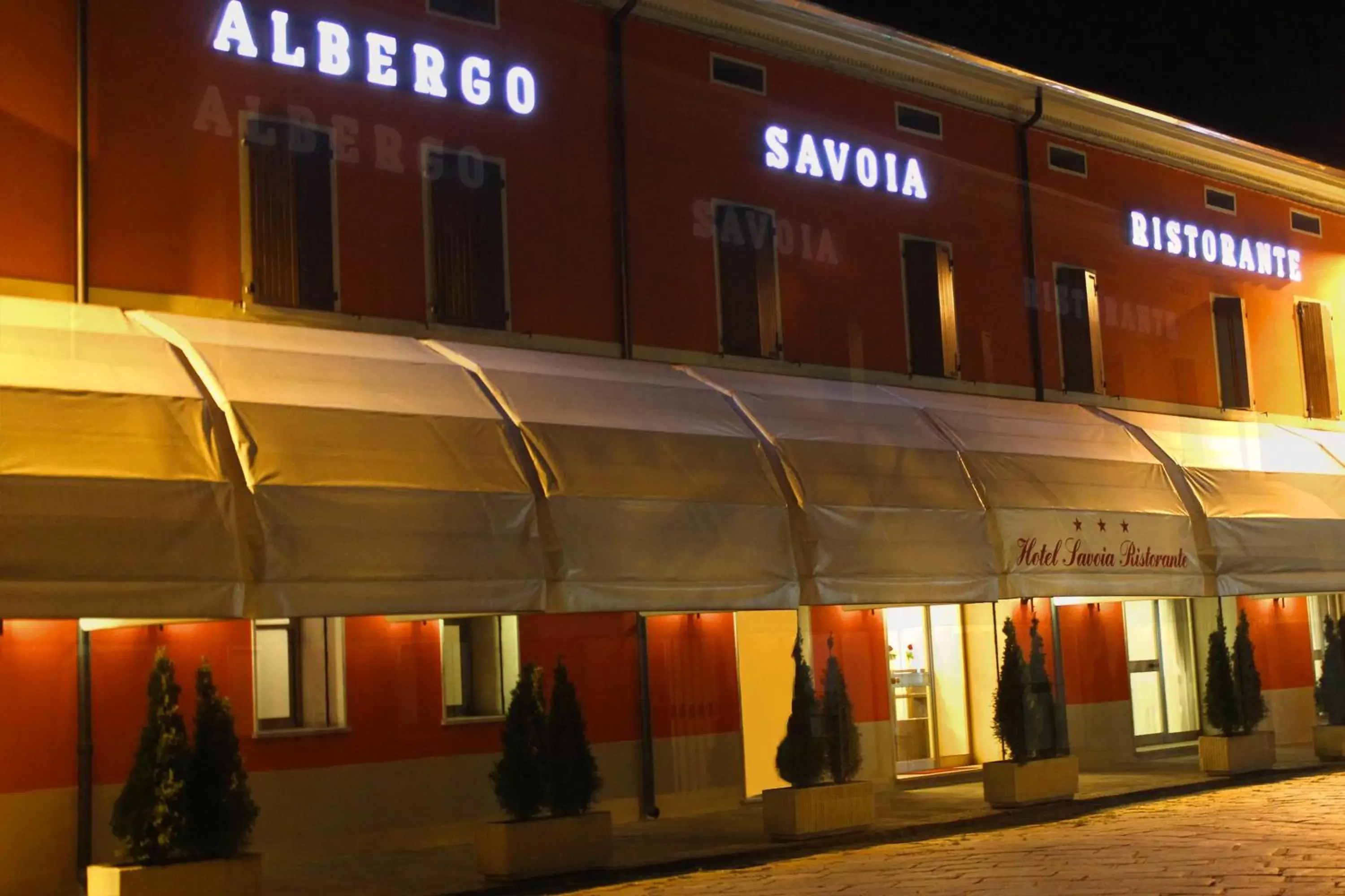 Facade/entrance, Property Building in Hotel Savoia