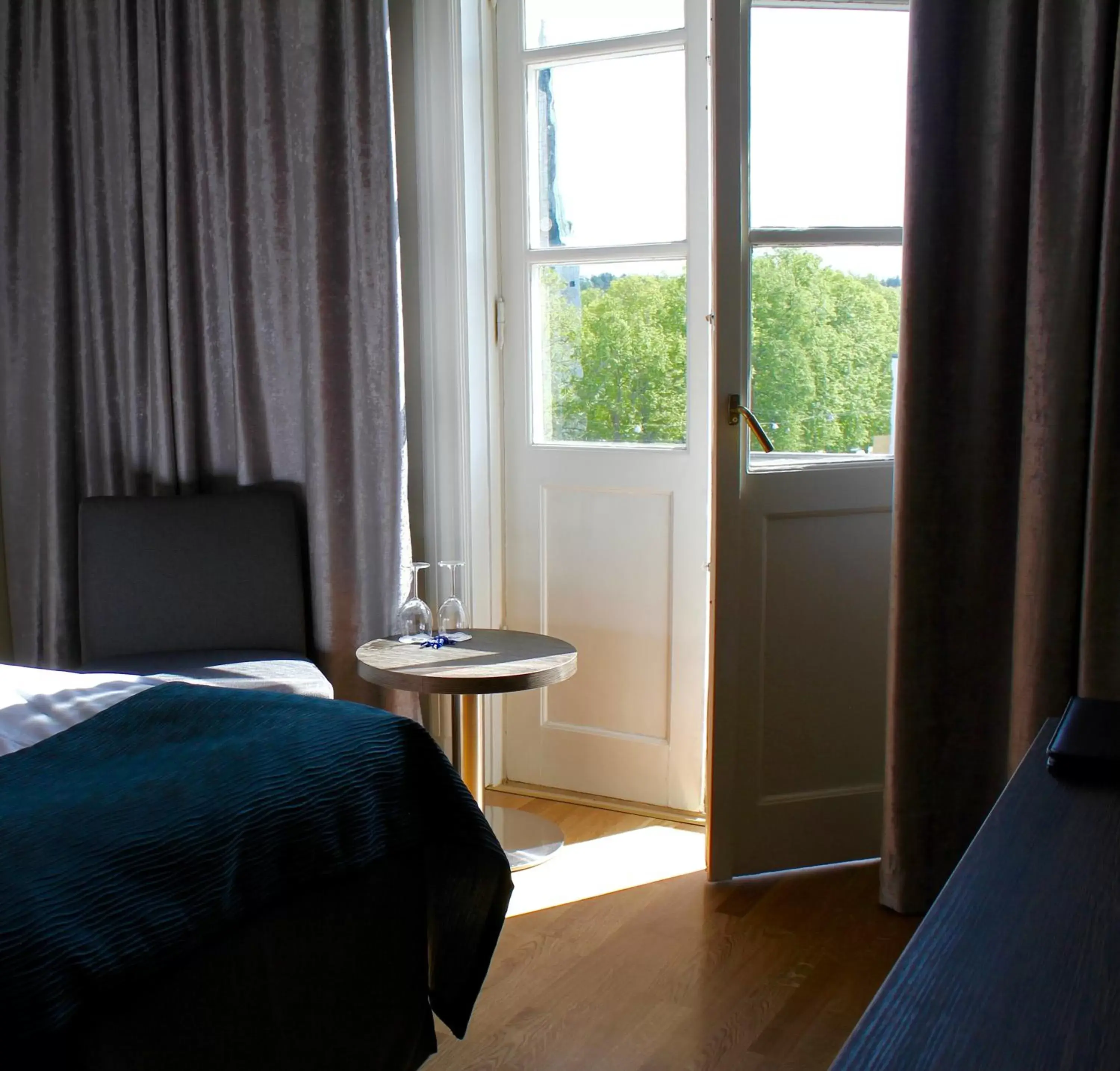 Photo of the whole room, Bed in Best Western Motala Stadshotell